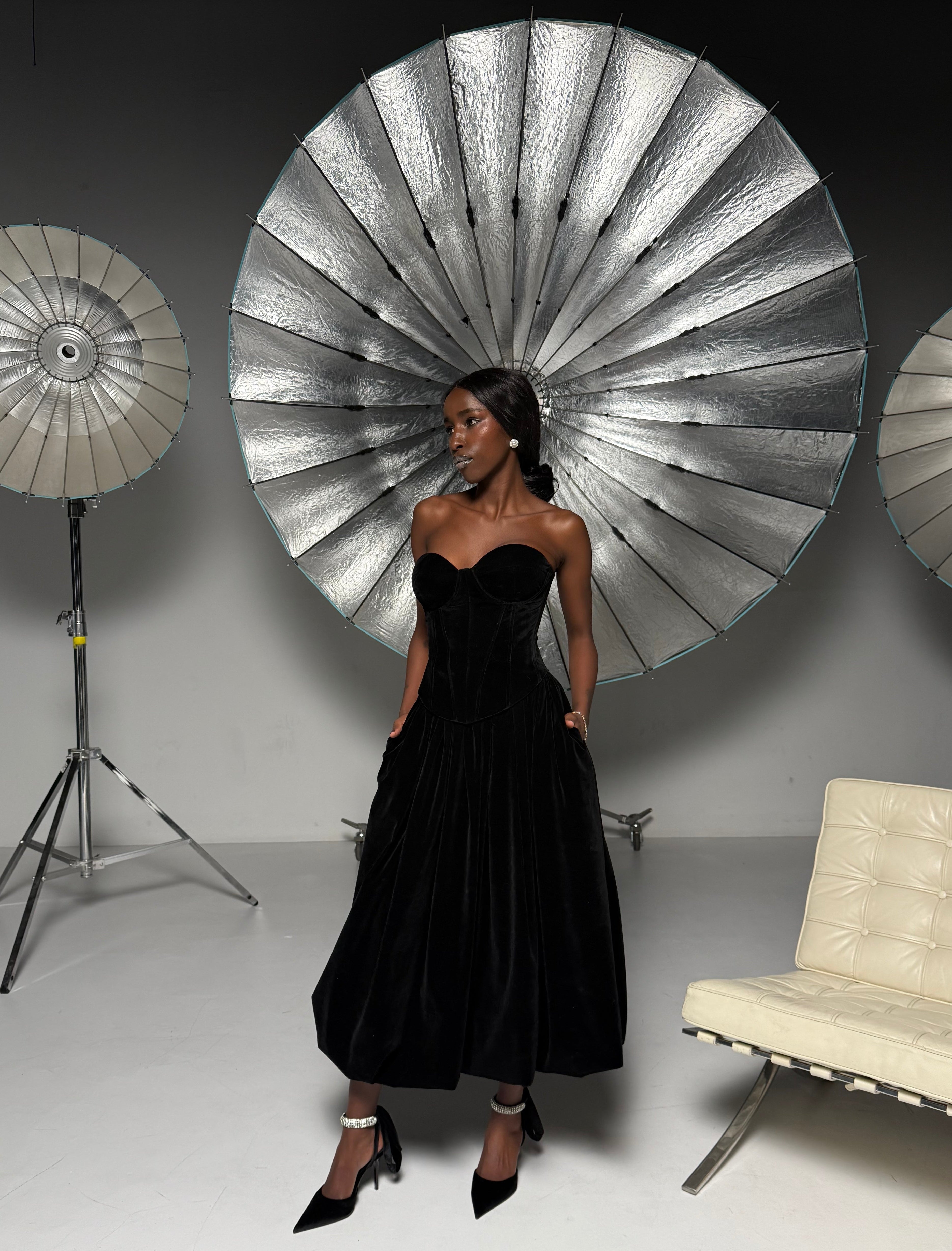 Fusta catifea tip balon midi, Veda,Neagra