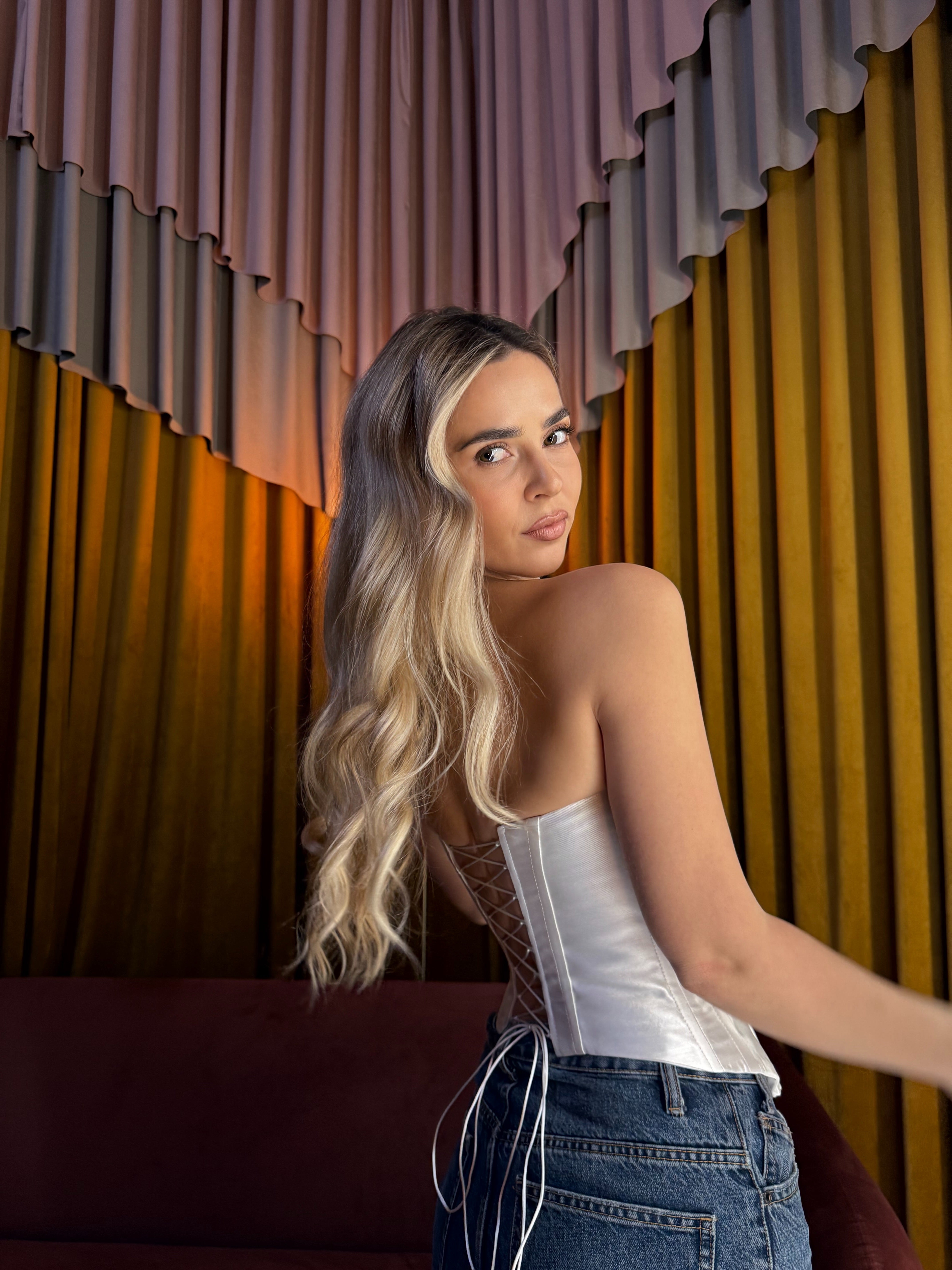 Corset cupe, structurat,mikado Blanca