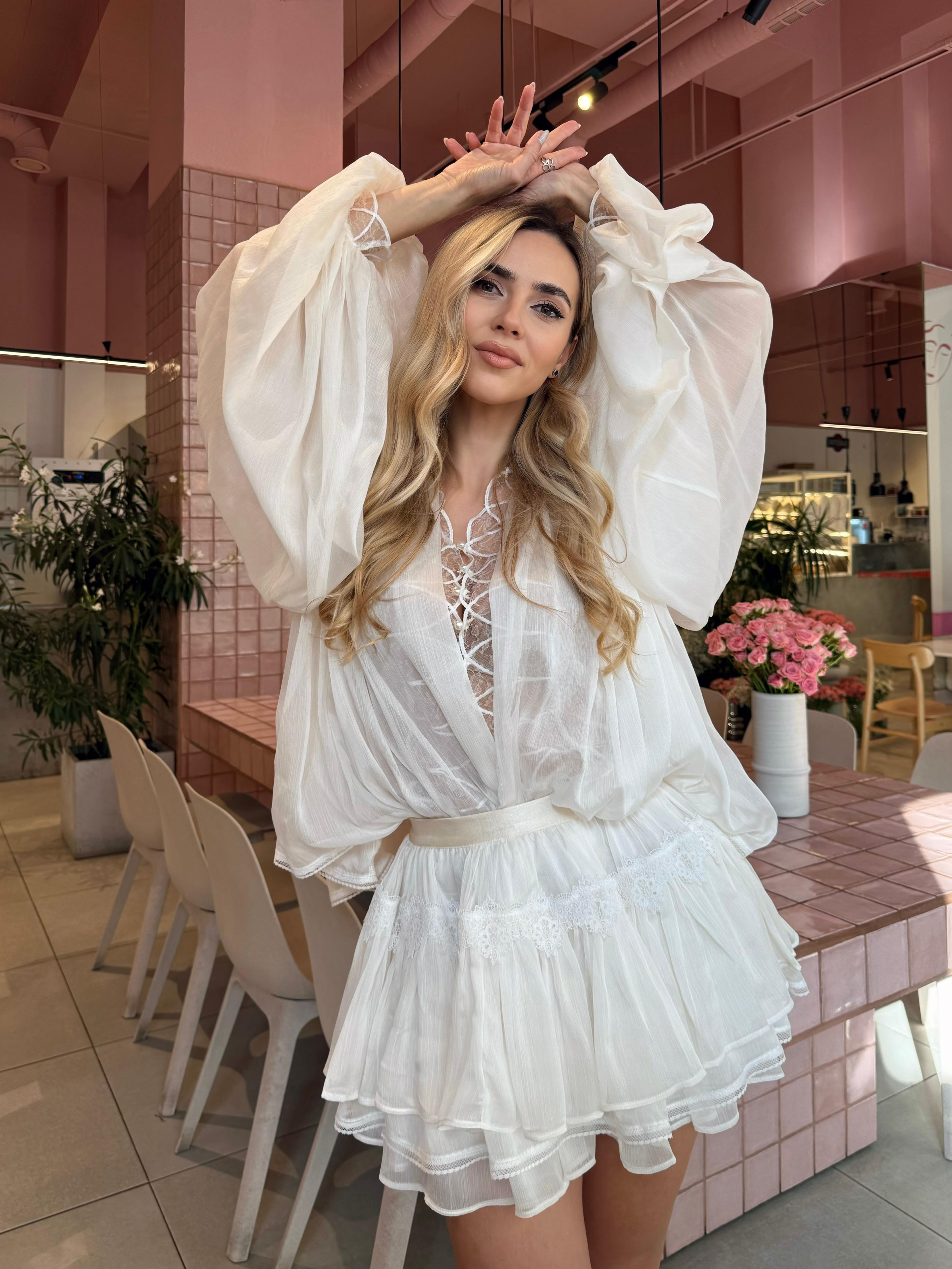 Set Celestine Ivory – Cămașă cu Mâneci Ample și Fustă Pantalon