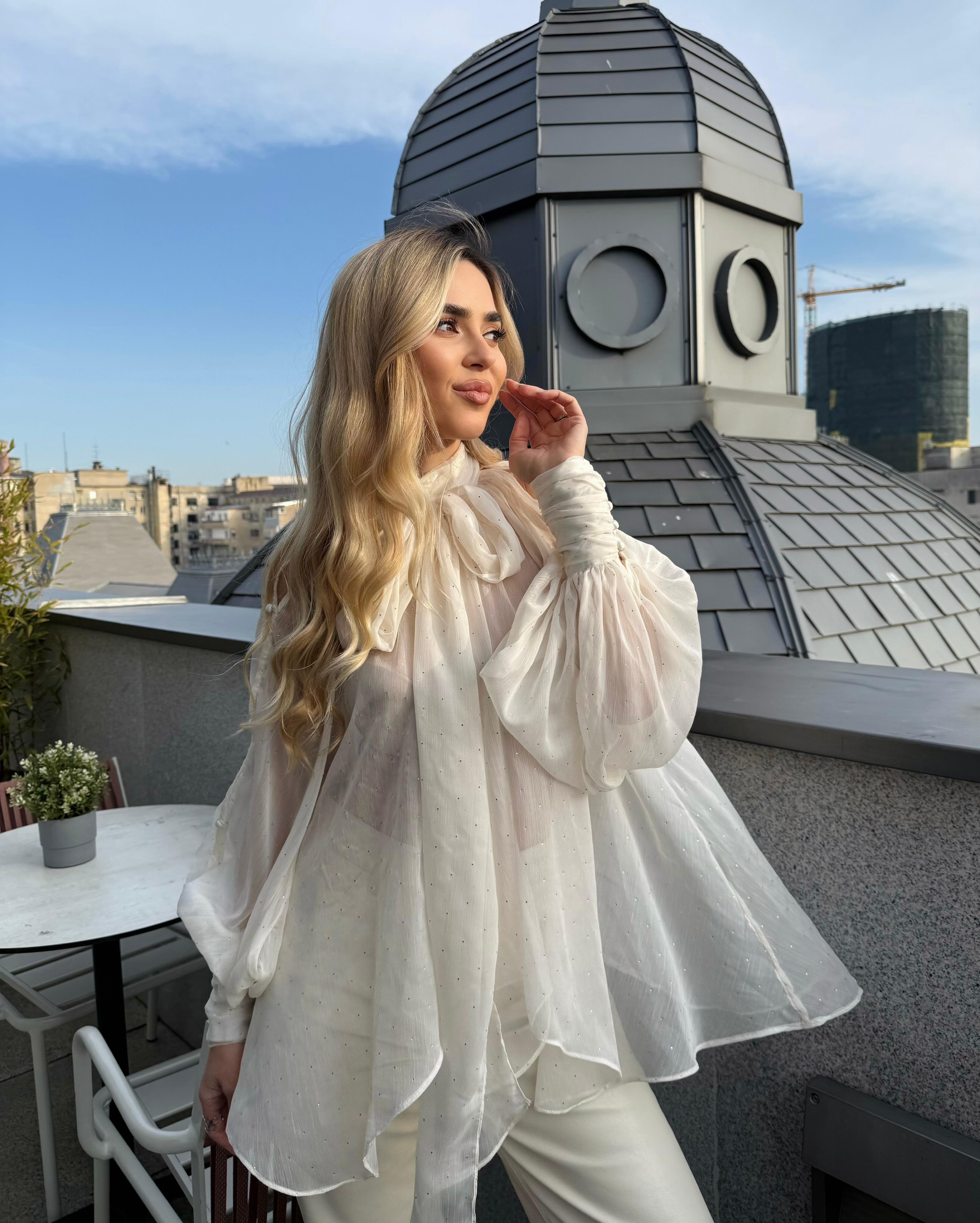 Bluză din voal ivory cu micro-cristale și mâneci ample, Angeline