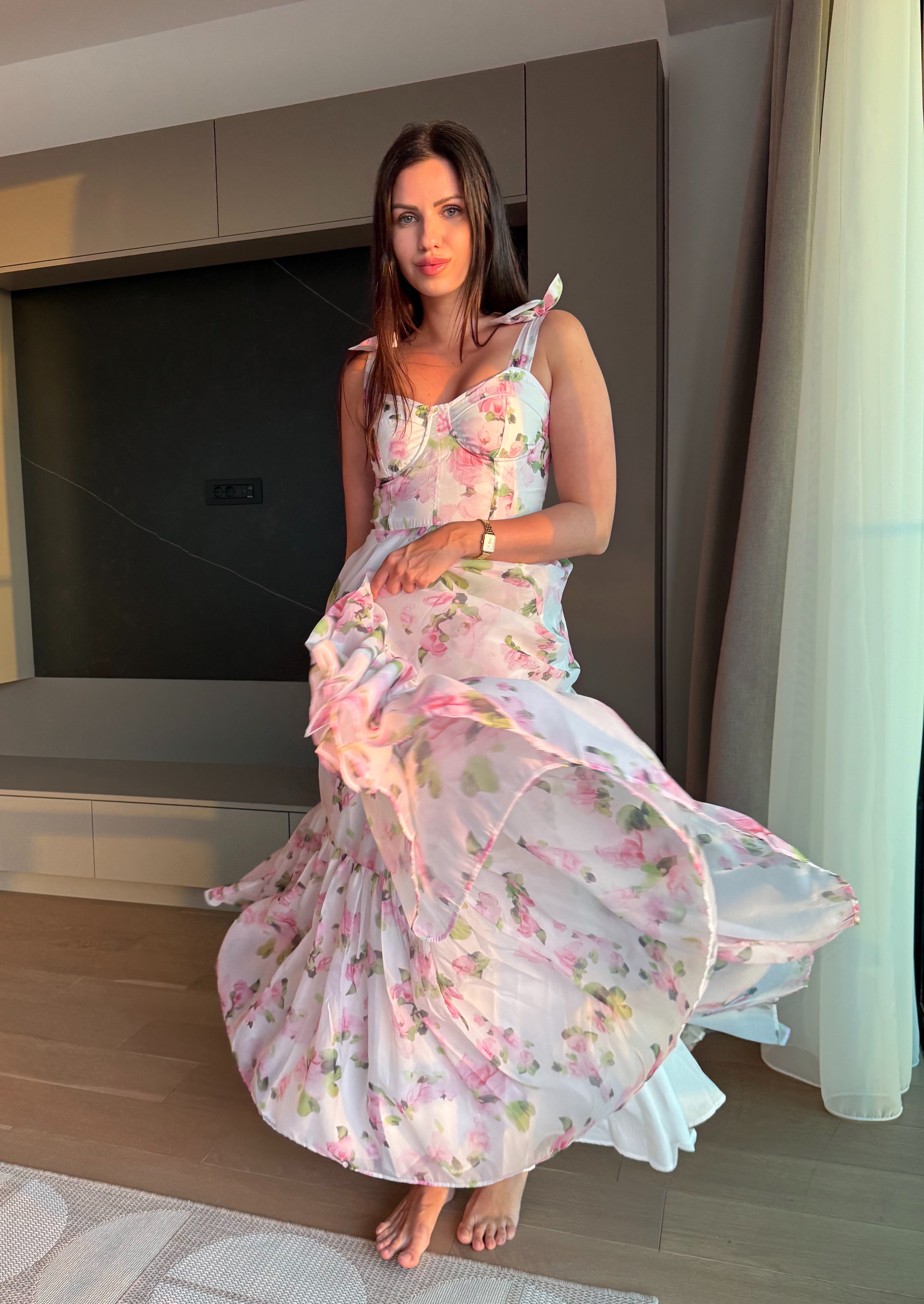 Rochie midi florală roz cu corset și fustă amplă, Rosamee