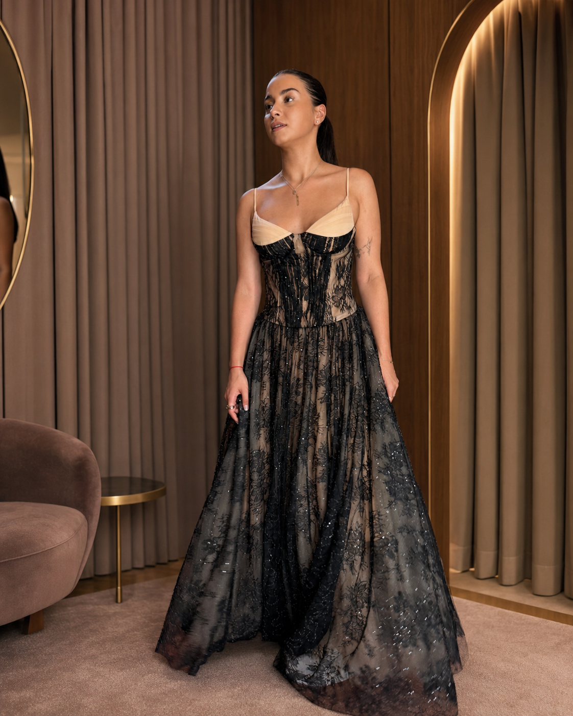 Rochie midi elegantă din dantelă, cu bust tip corset, bretele fine și fustă amplă, Aveline Noire