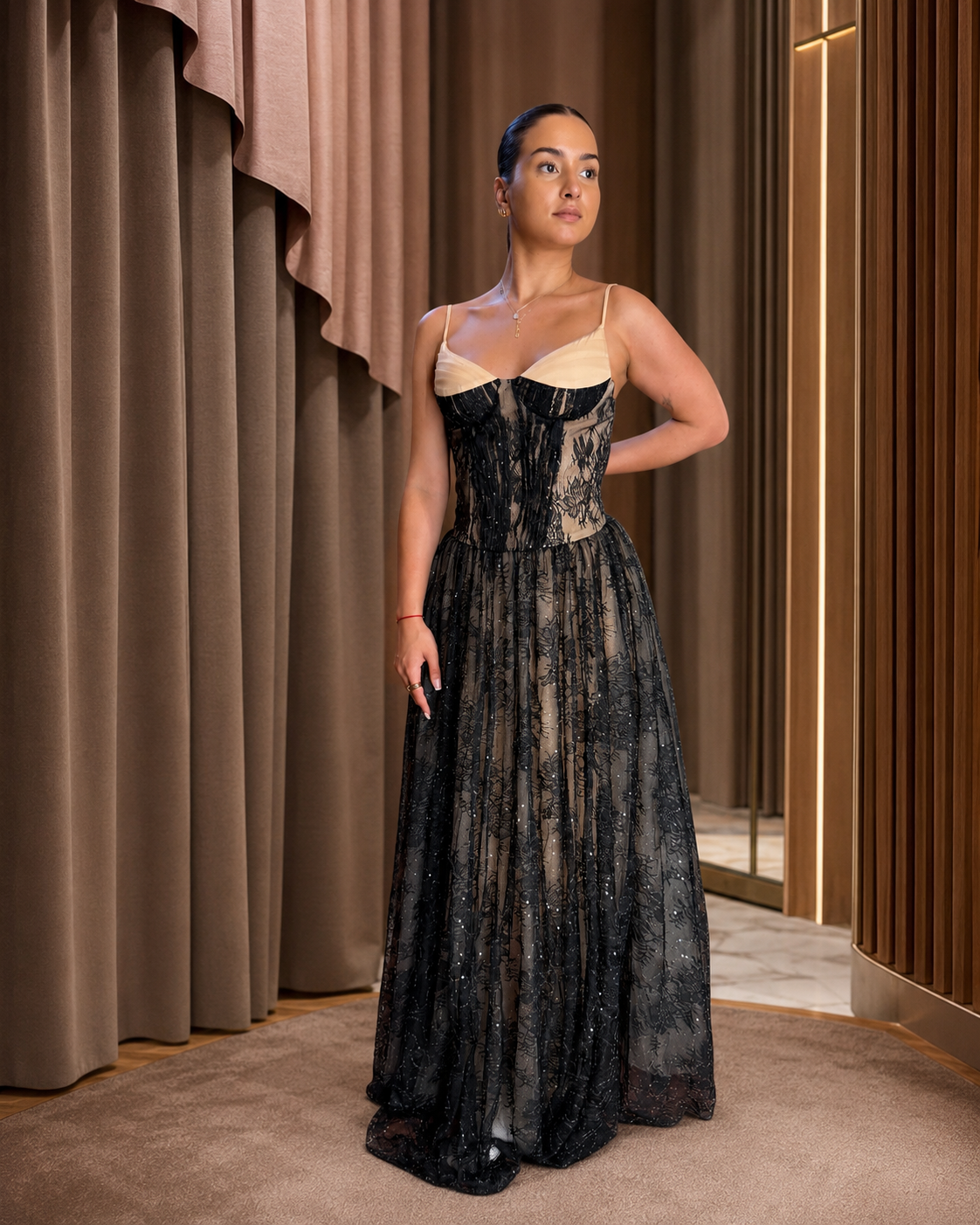 Rochie midi elegantă din dantelă, cu bust tip corset, bretele fine și fustă amplă, Aveline Noire