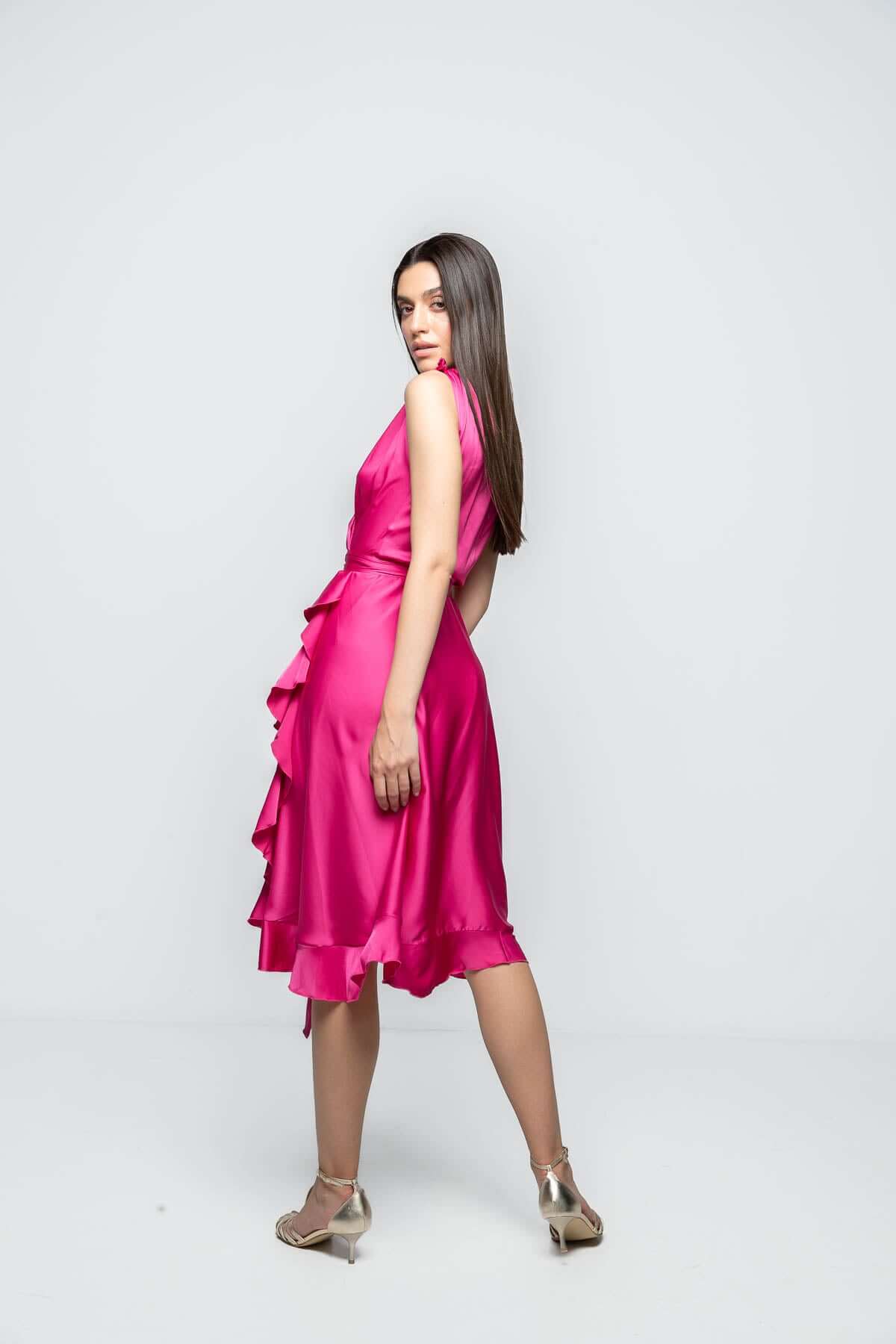 rochie roz fucsia vaporoasa petrecuta