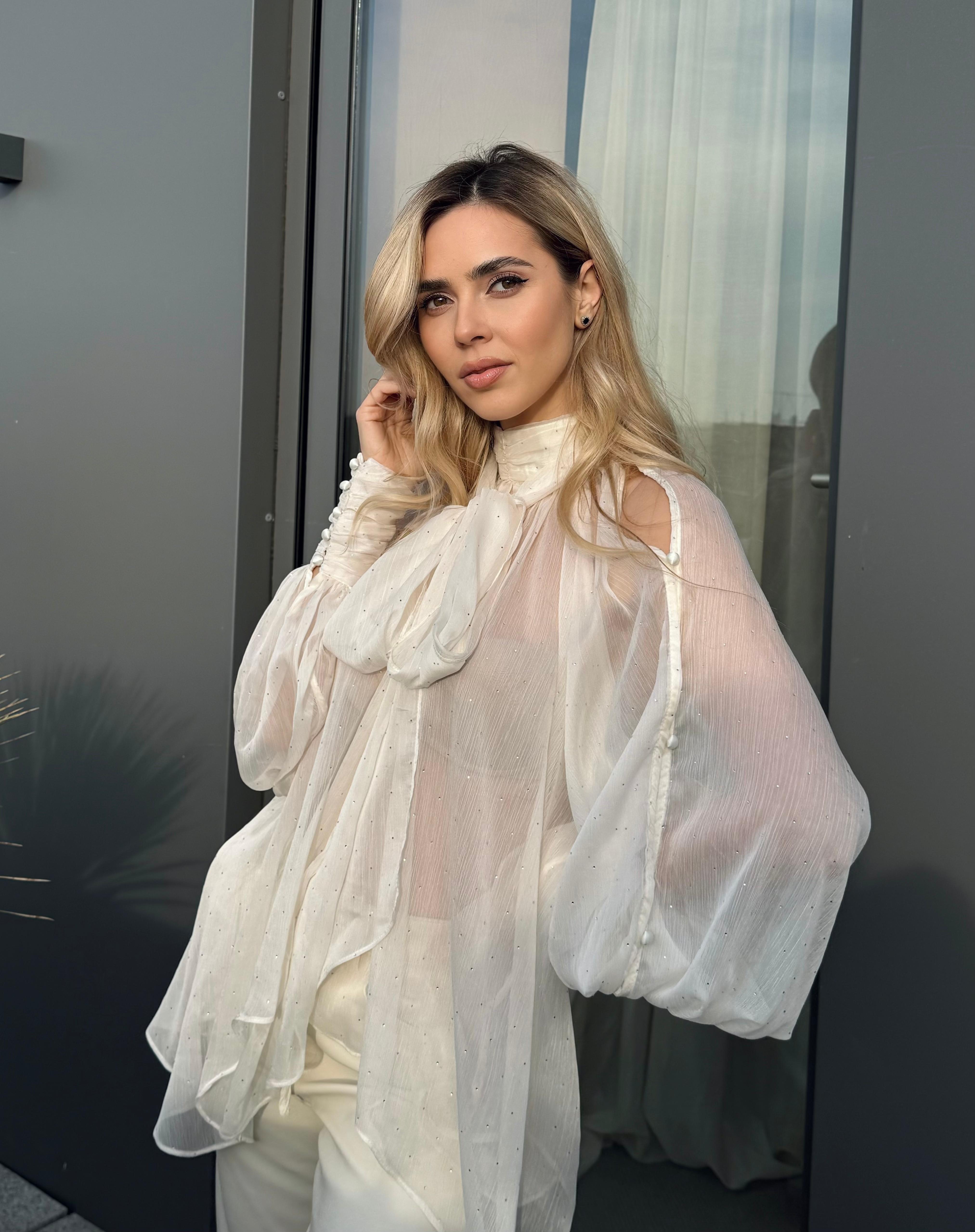 Bluză din voal ivory cu micro-cristale și mâneci ample, Angeline