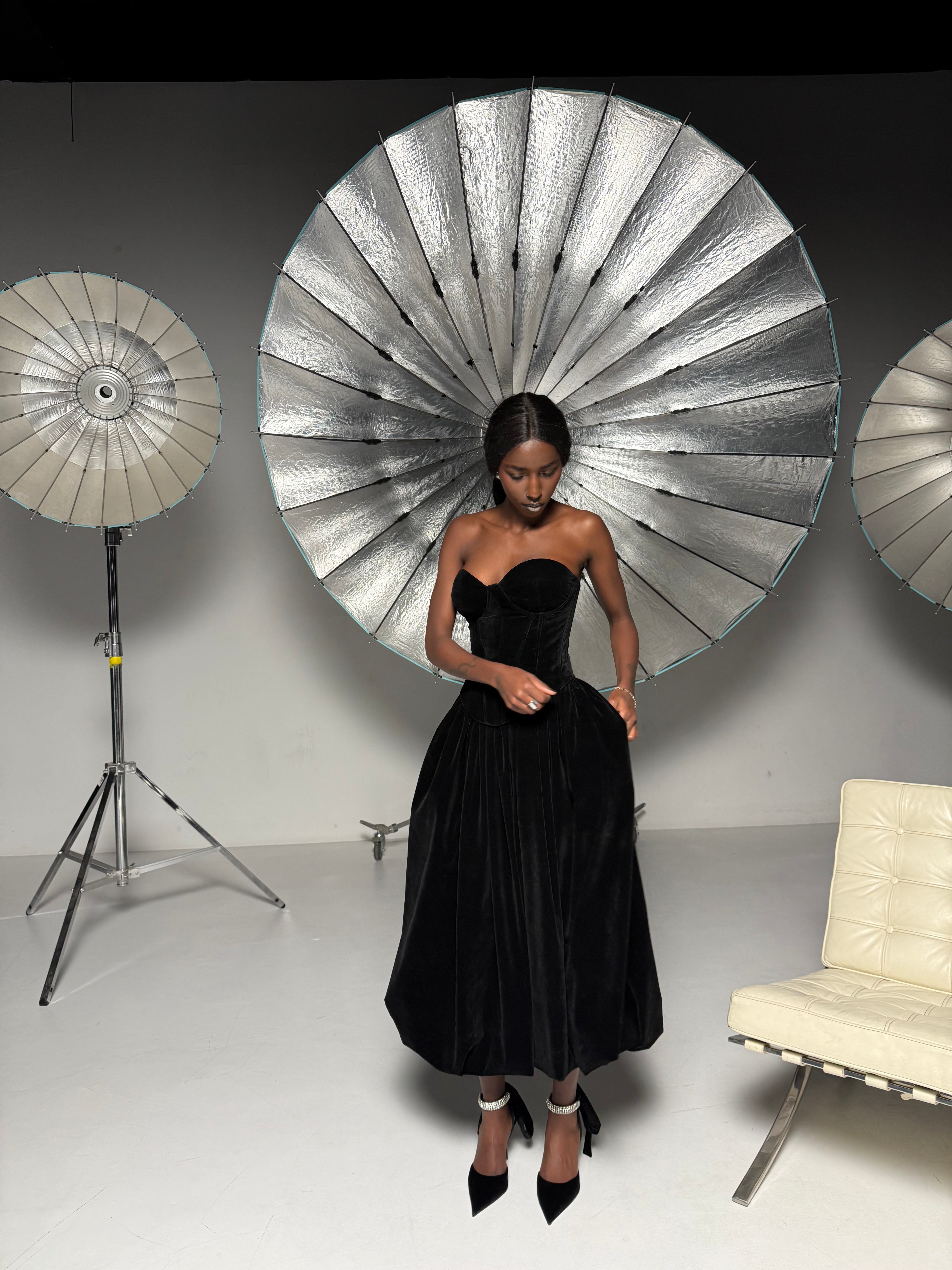 Fusta catifea tip balon midi, Veda,Neagra