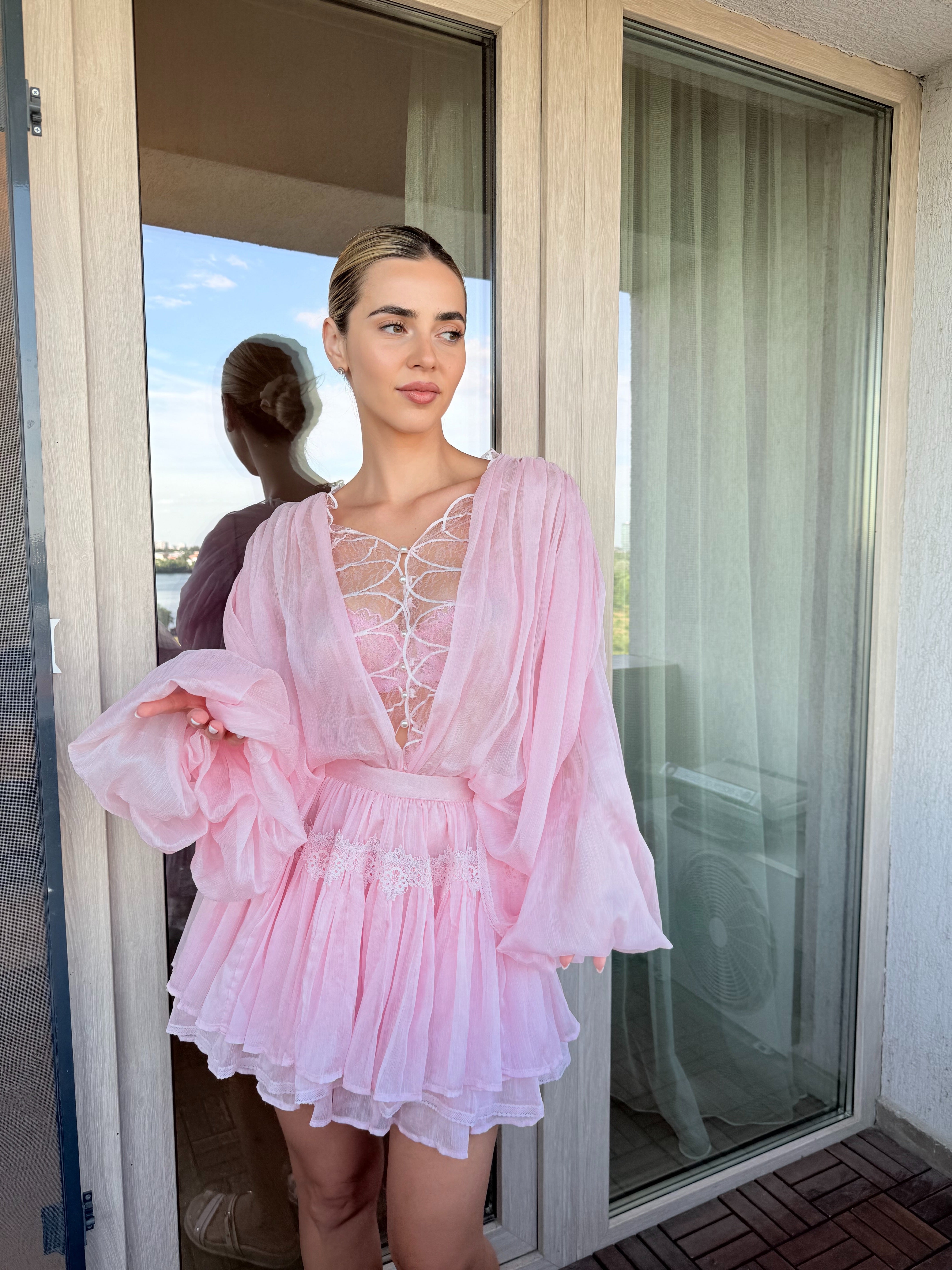 Set Powder Pink – Cămașă cu Mâneci Ample și Fustă Pantalon, Celestine