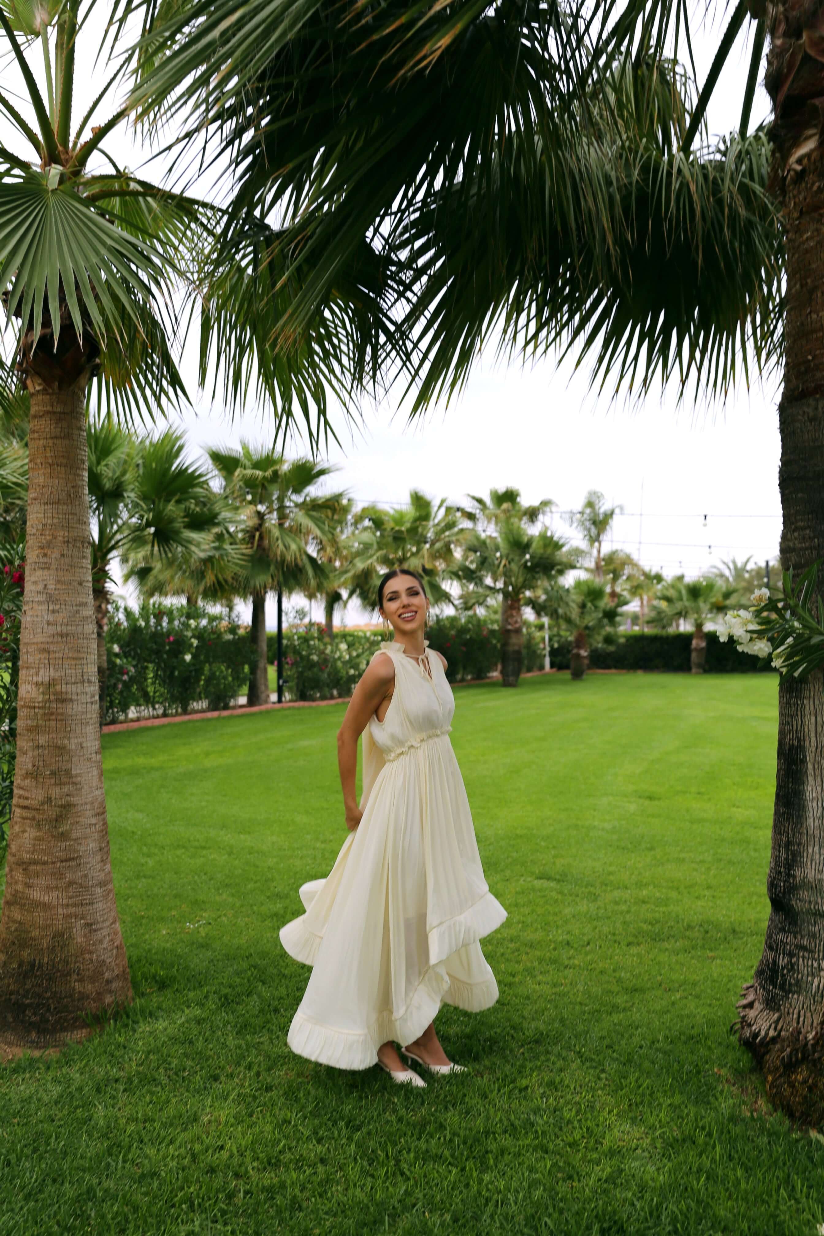 Rochie Midi cu Volane Supradimensionate, Ivory, Sonata