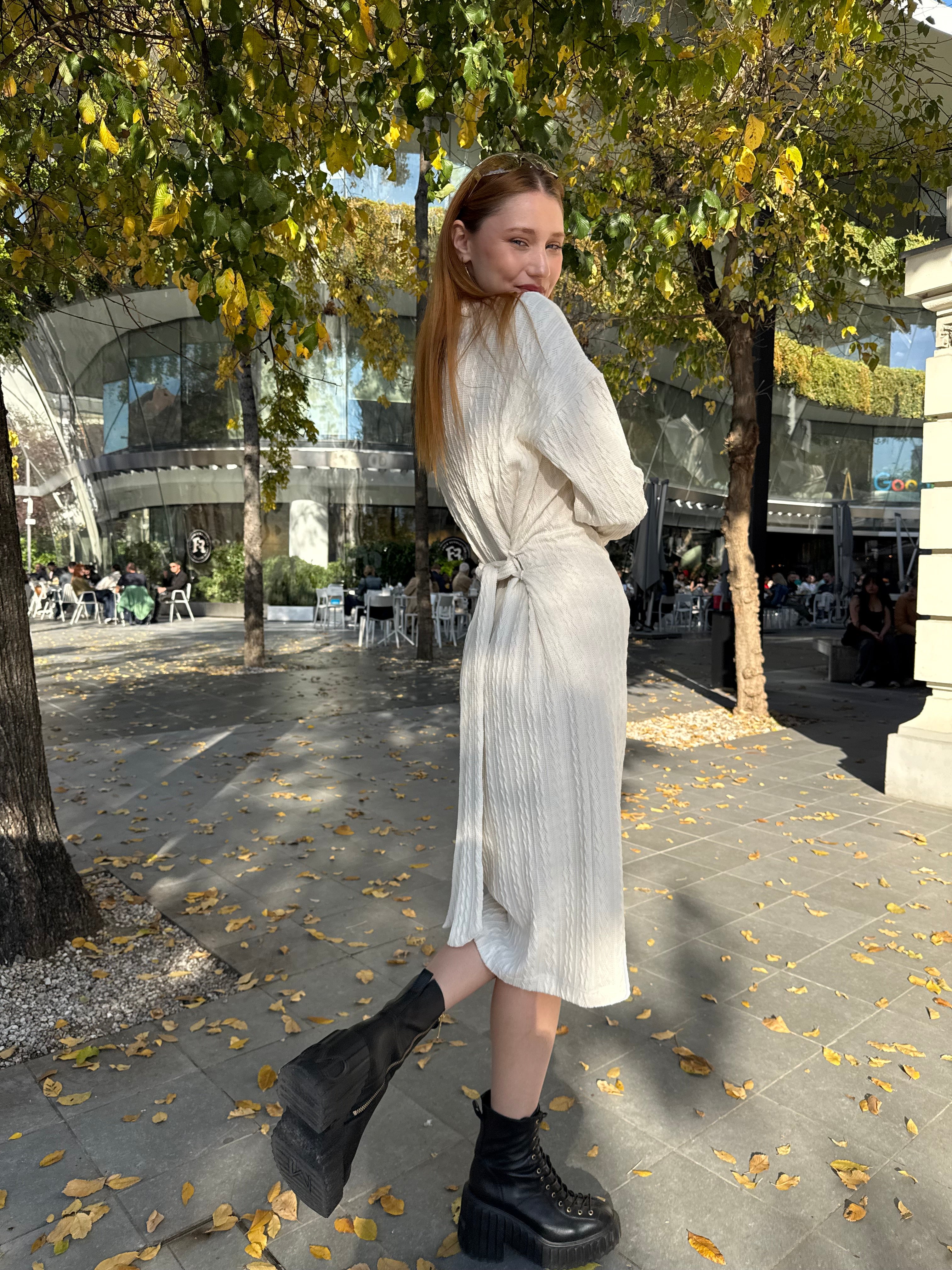 Rochie Midi din Tricot, Alba, Elvi