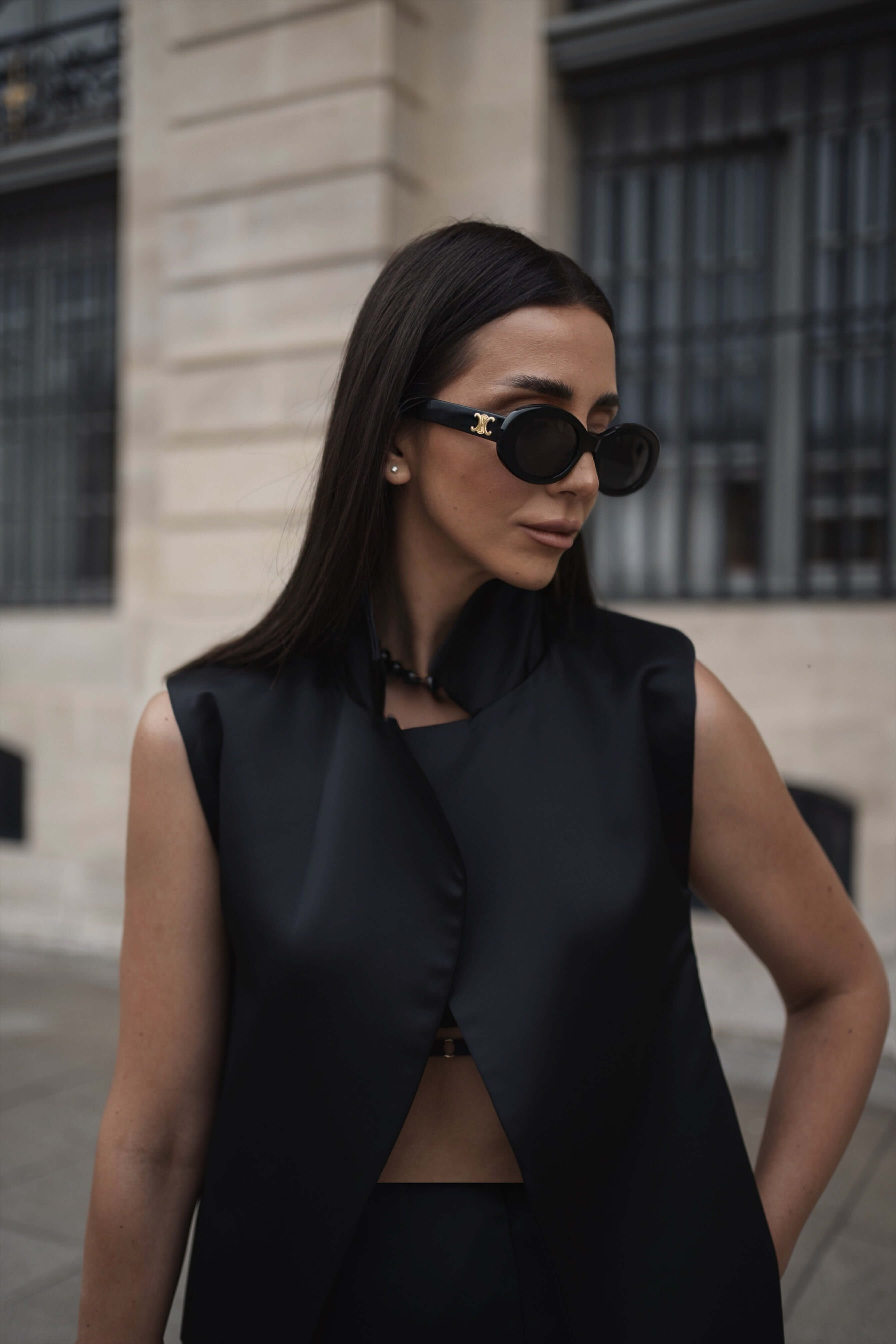 vesta dama neagra tip sacou