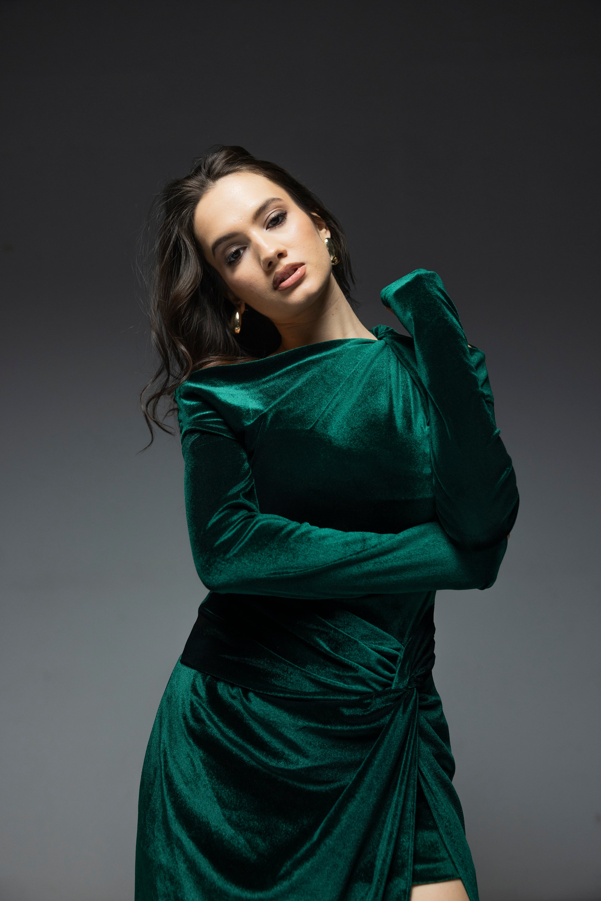 Rochie catifea cu drapaj, verde, Arlu