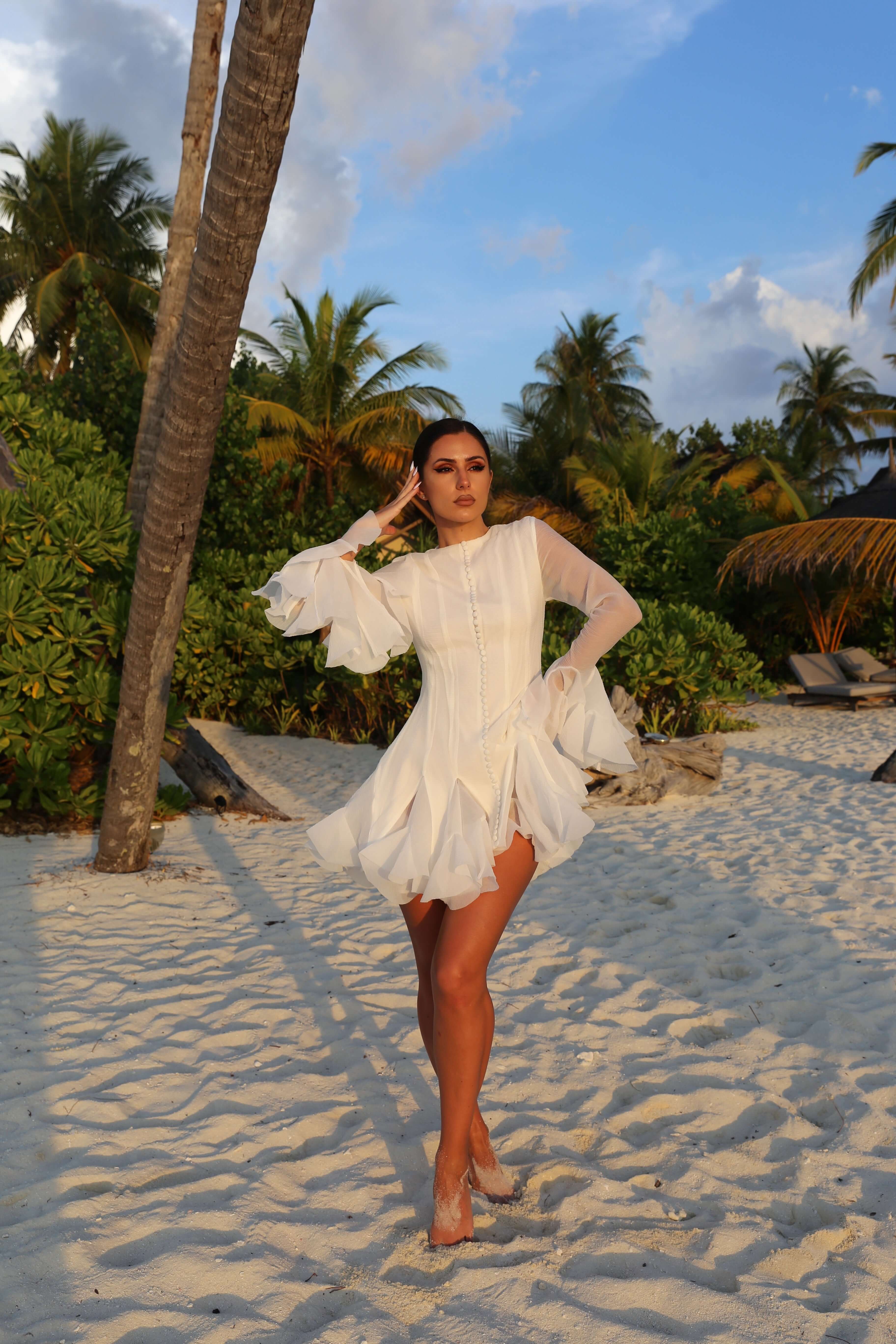 Rochie Mini Alba cu Volane, Swan