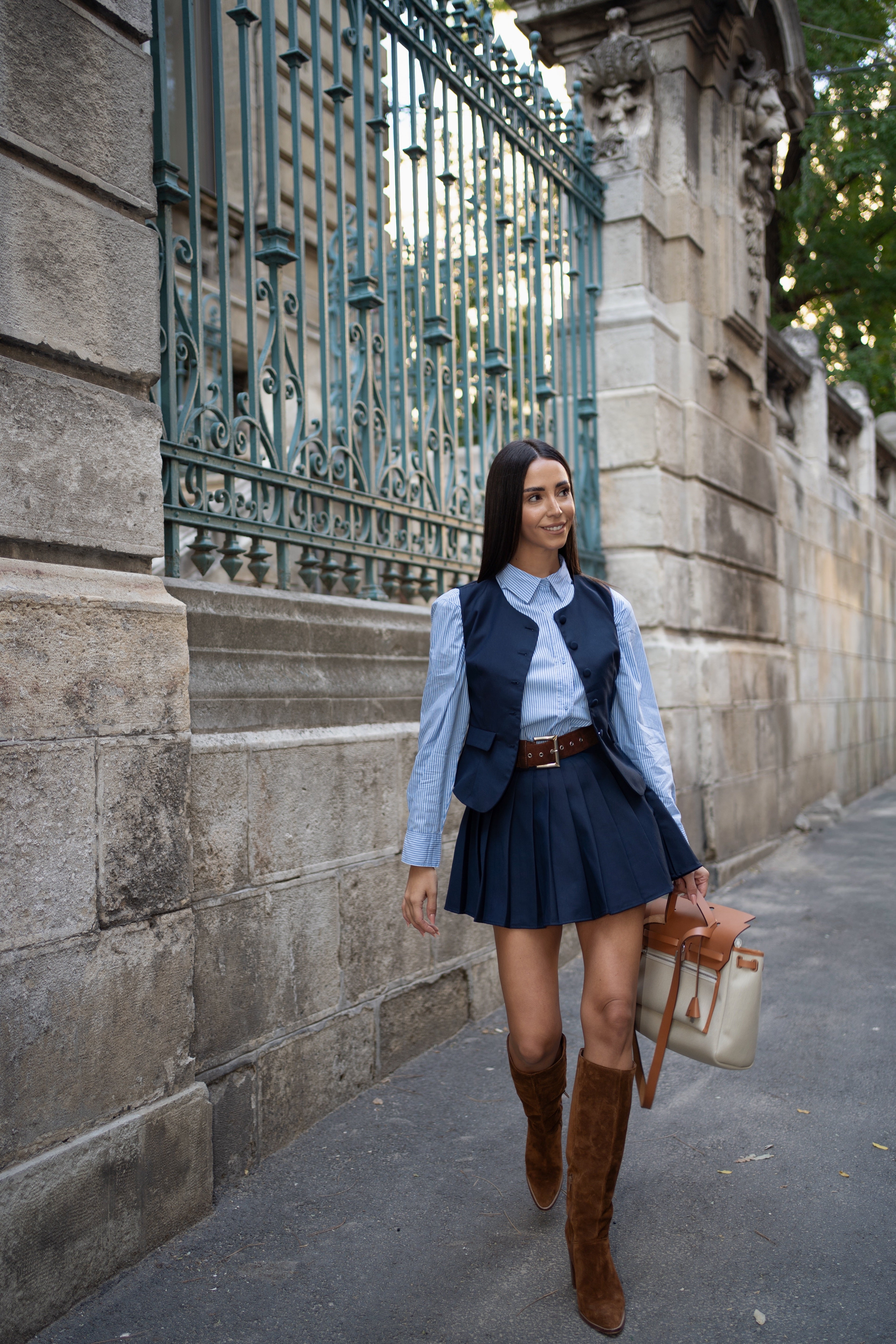 Set cu Vesta si Fusta Plisata, Bleumarin, Virgo