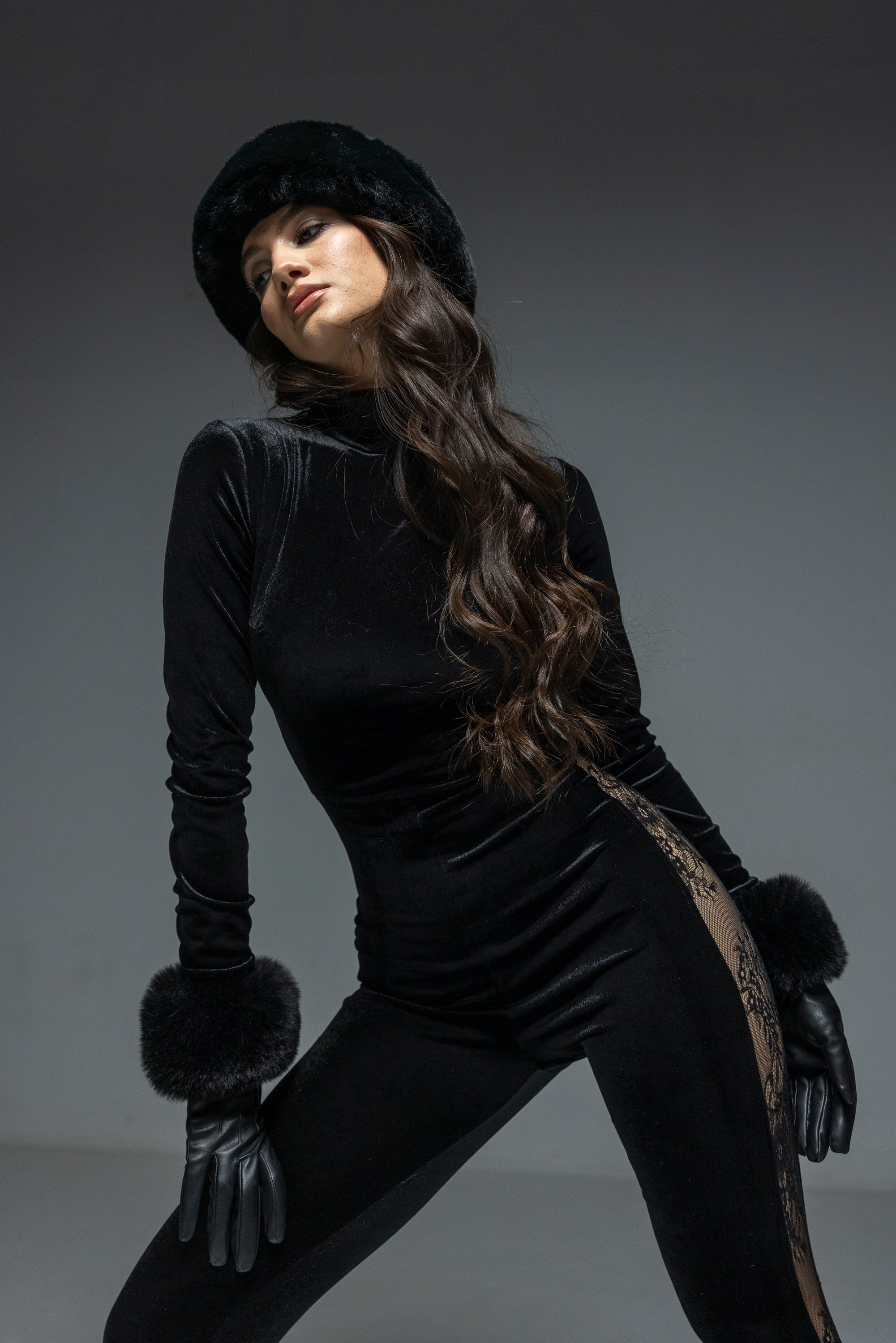 Salopetă neagră elegantă din catifea, LUCINDA