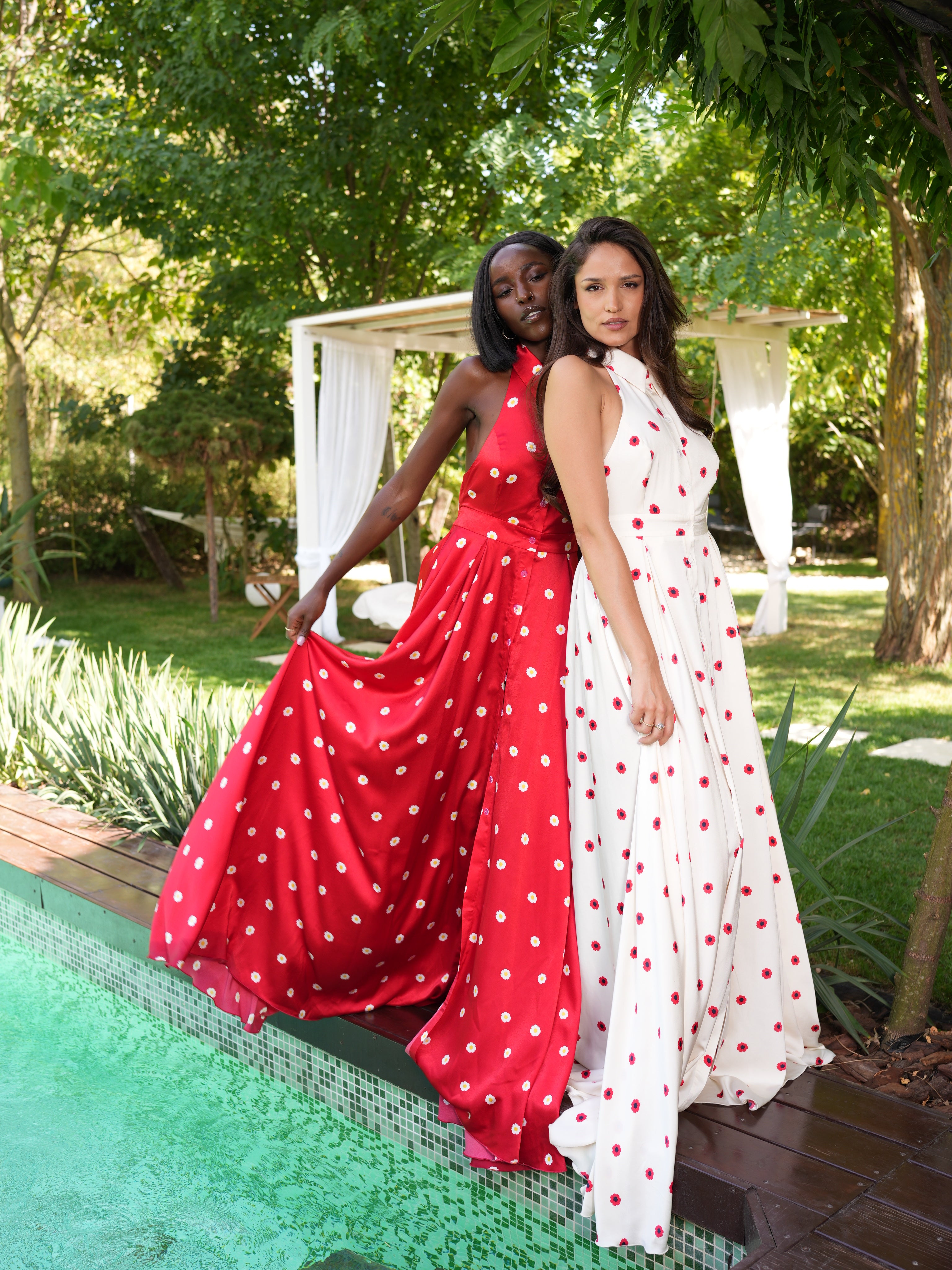 Rochie lungă fluidă cu spatele gol și imprimeu floral, Marguerite Rouge
