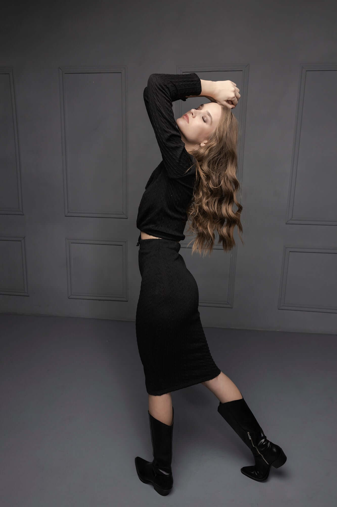 Set cu Top si Fusta Tricotat, Negru, Sindri