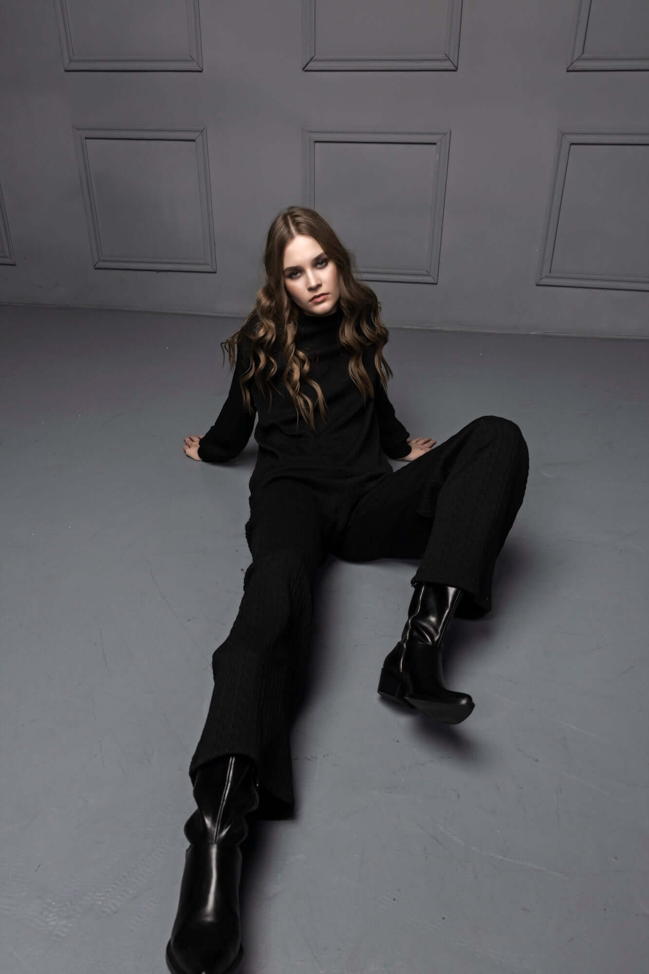 pantaloni lungi negri crosetati bluza neagra cu maneca lunga crosetata