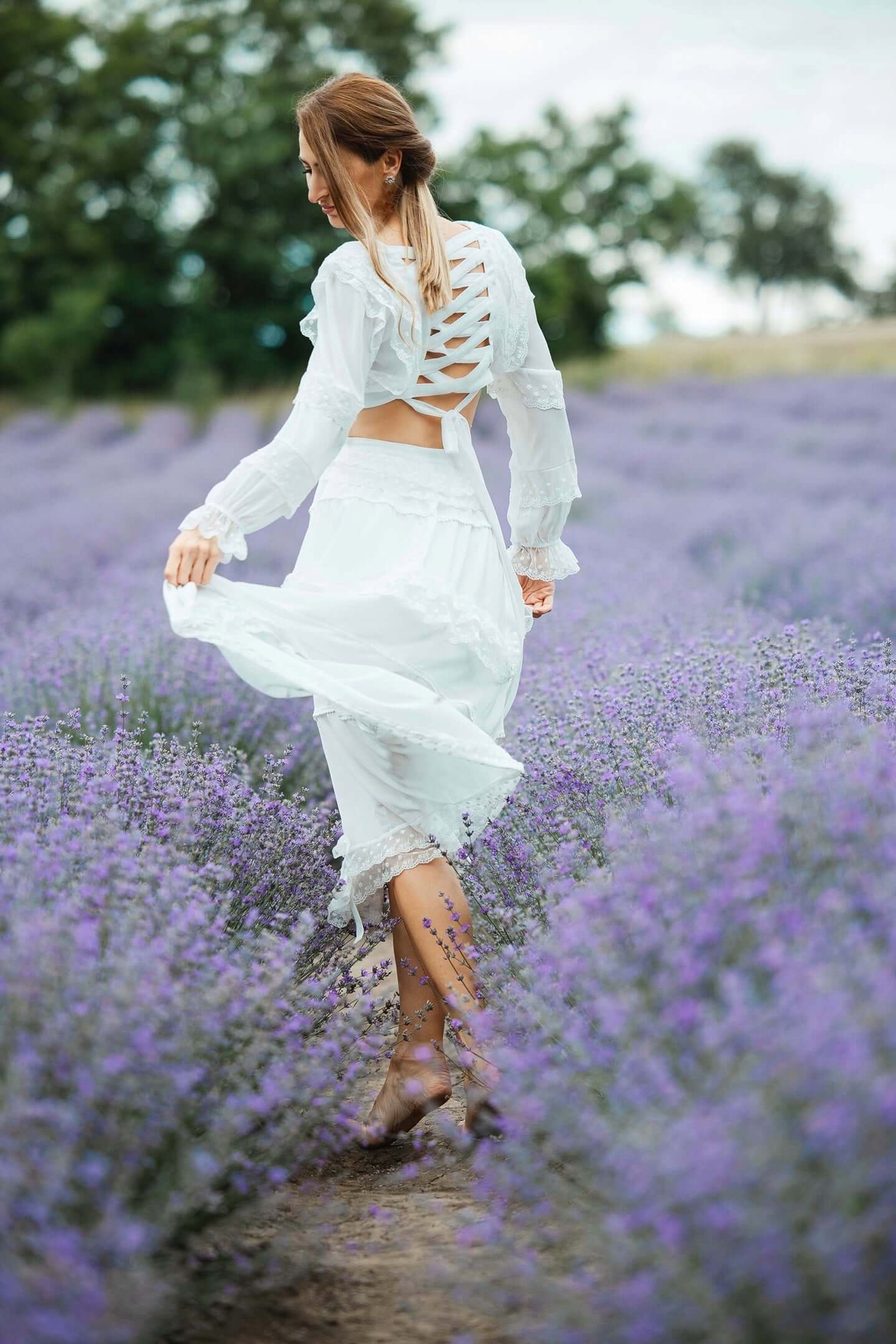 rochie alba midi dantela