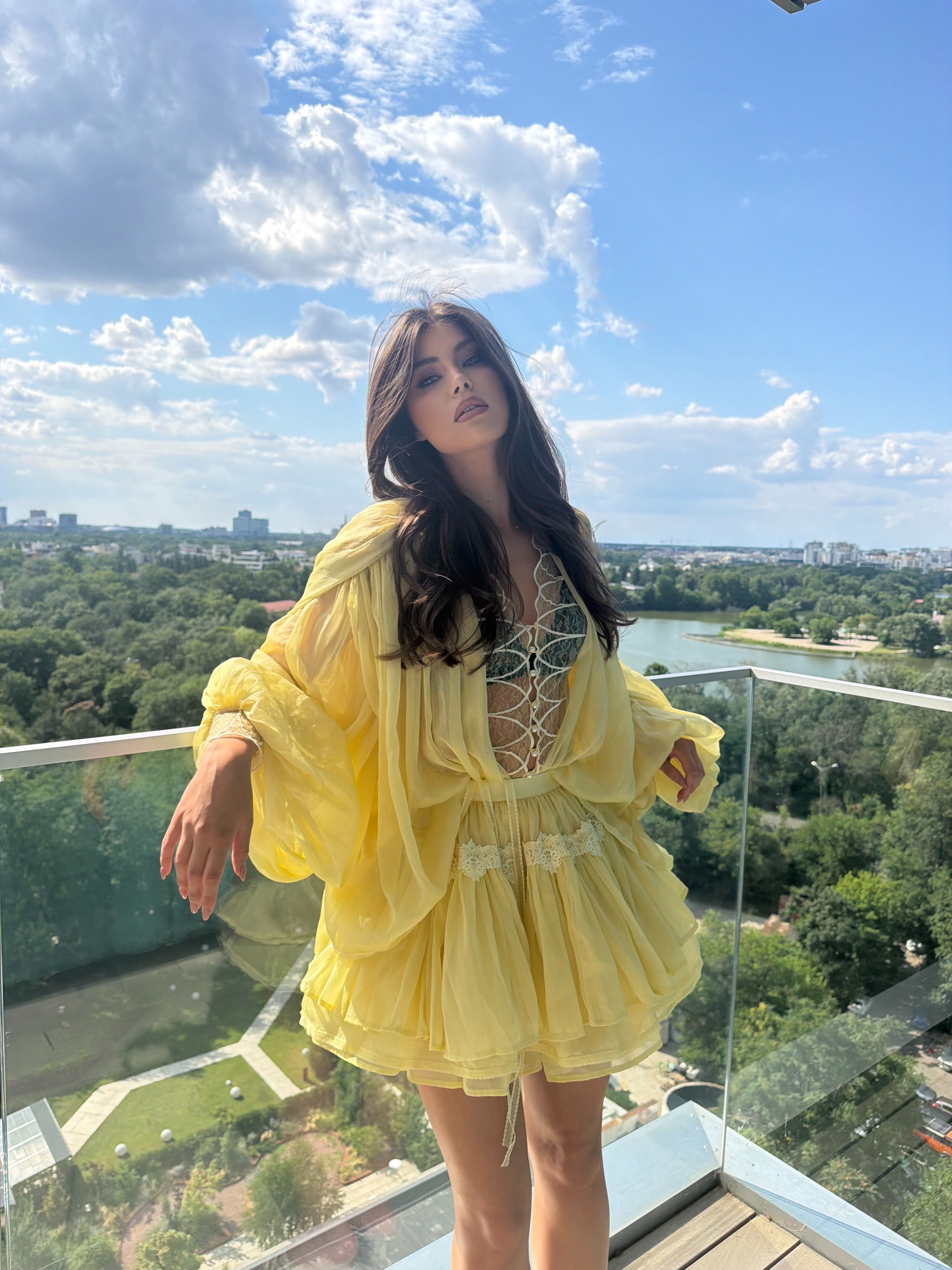 Set Buttercream - Cămașă cu Mâneci Ample și Fustă Pantalon, Celestine