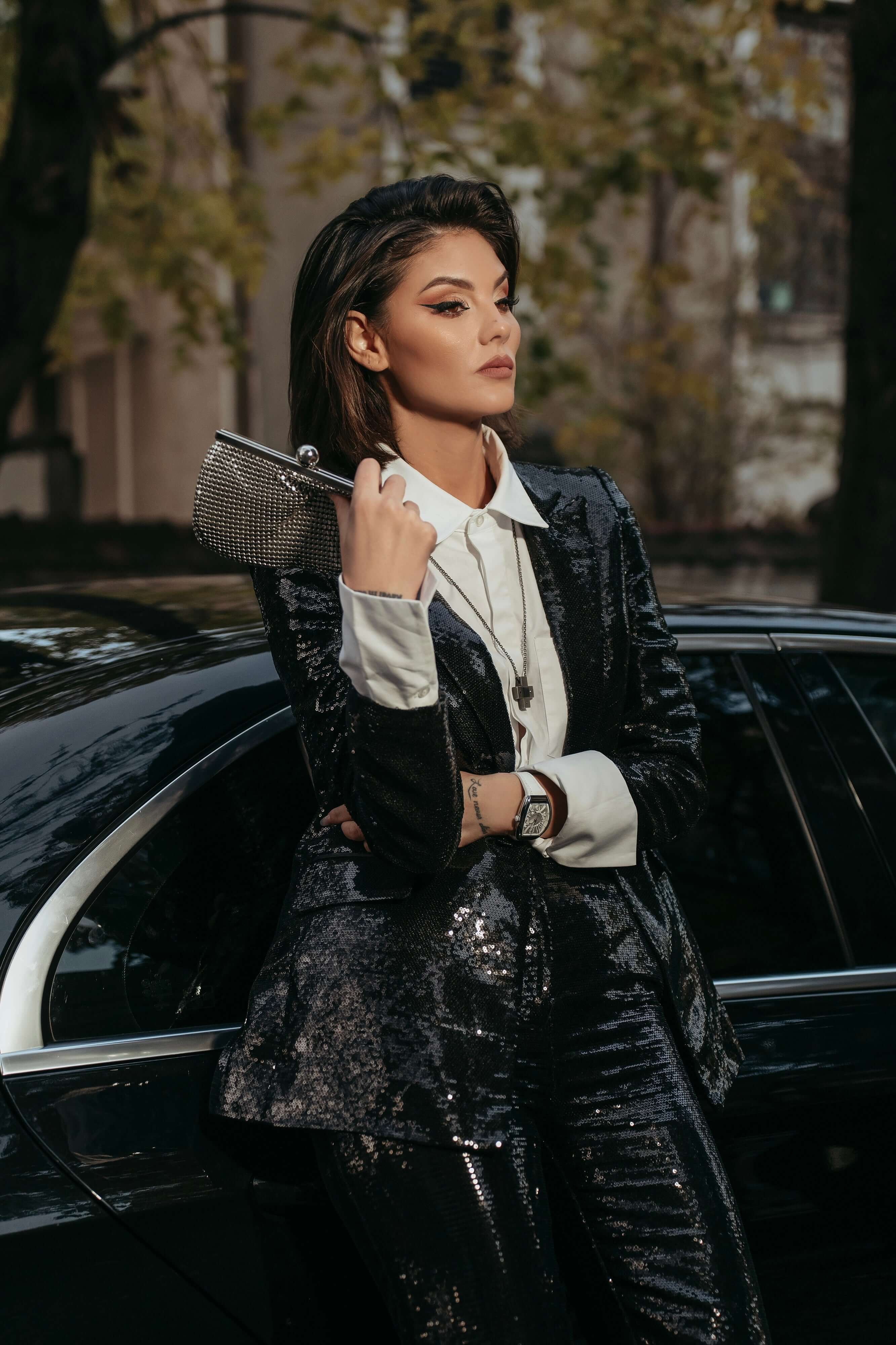 elegant costum negru paiete sacou negru paiete pantaloni lungi negri paiete