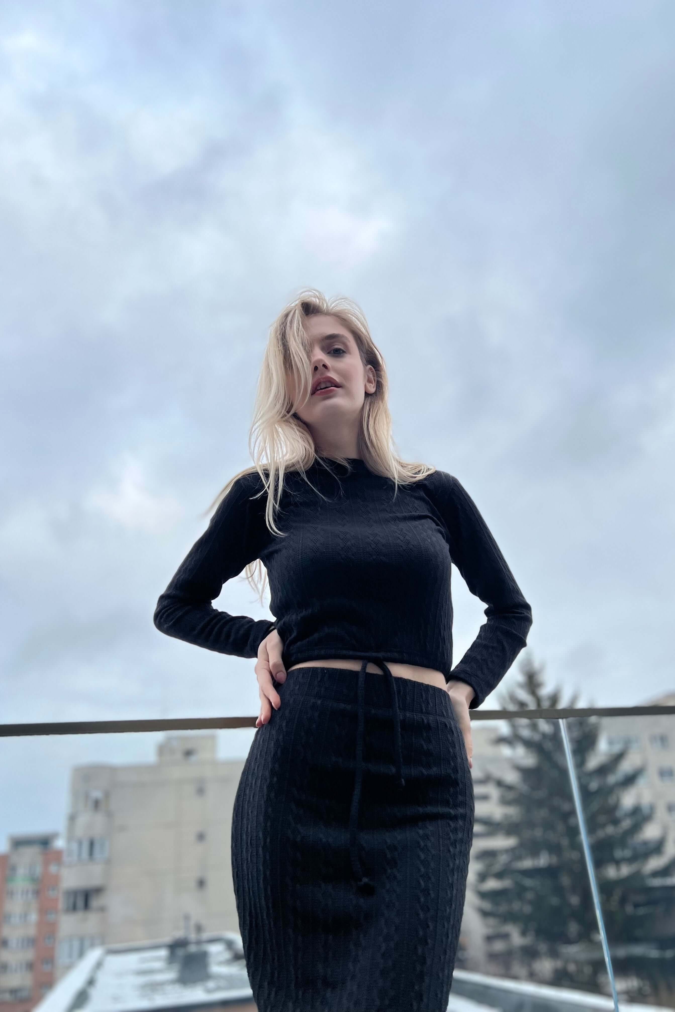 Set cu Top si Fusta Tricotat, Negru, Sindri