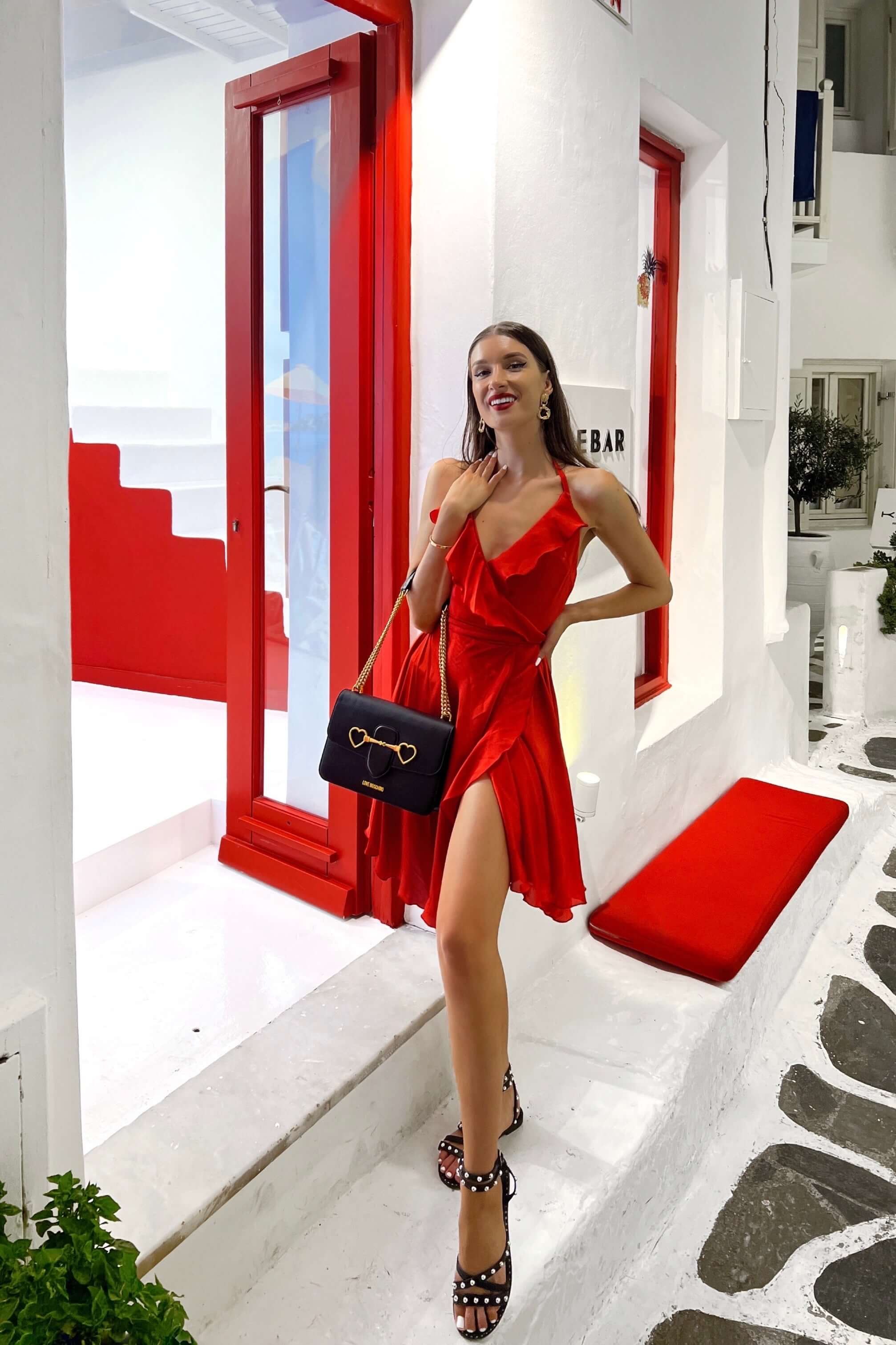 rochie scurta vaporoasa rosie