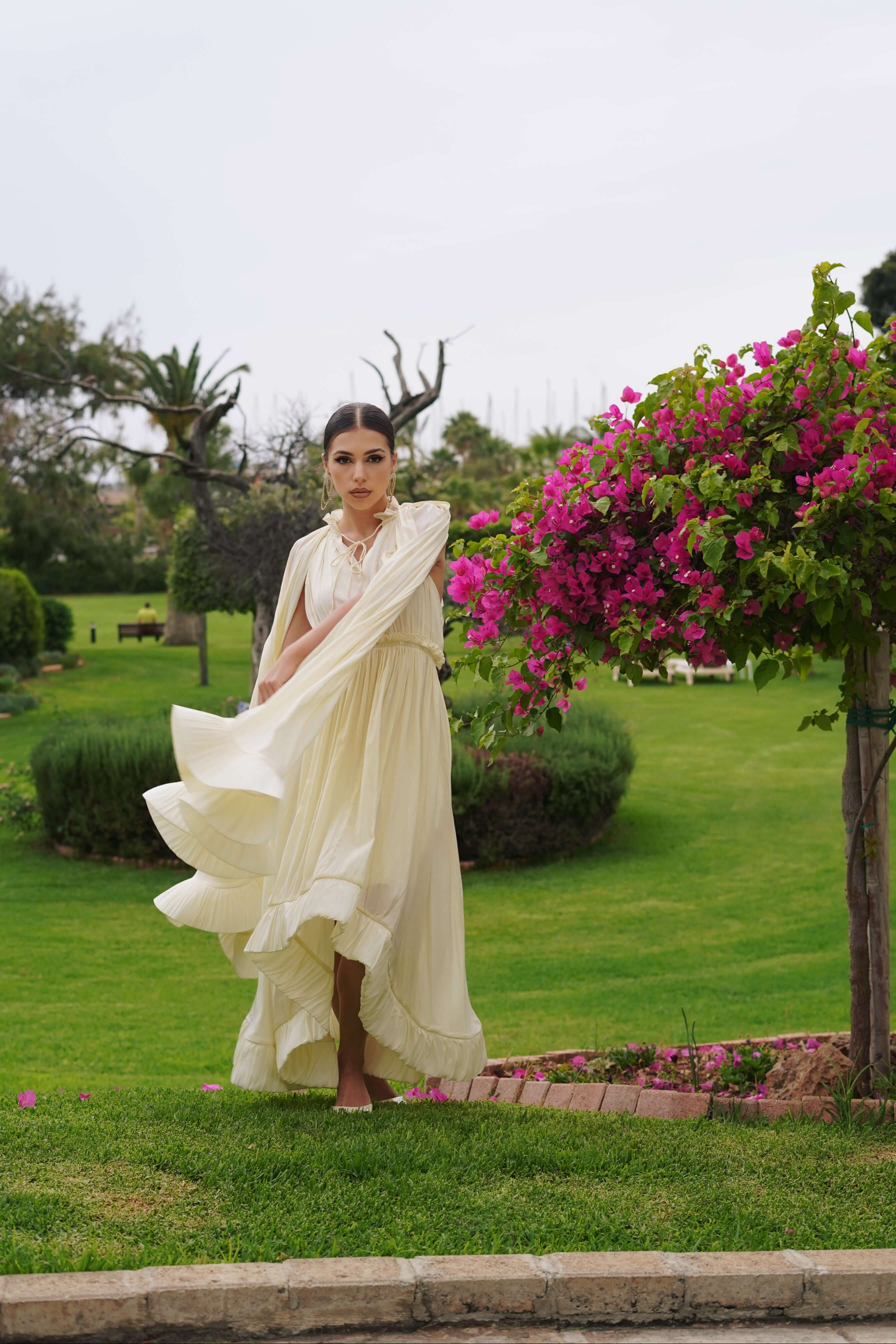 Rochie Midi cu Volane Supradimensionate, Ivory, Sonata