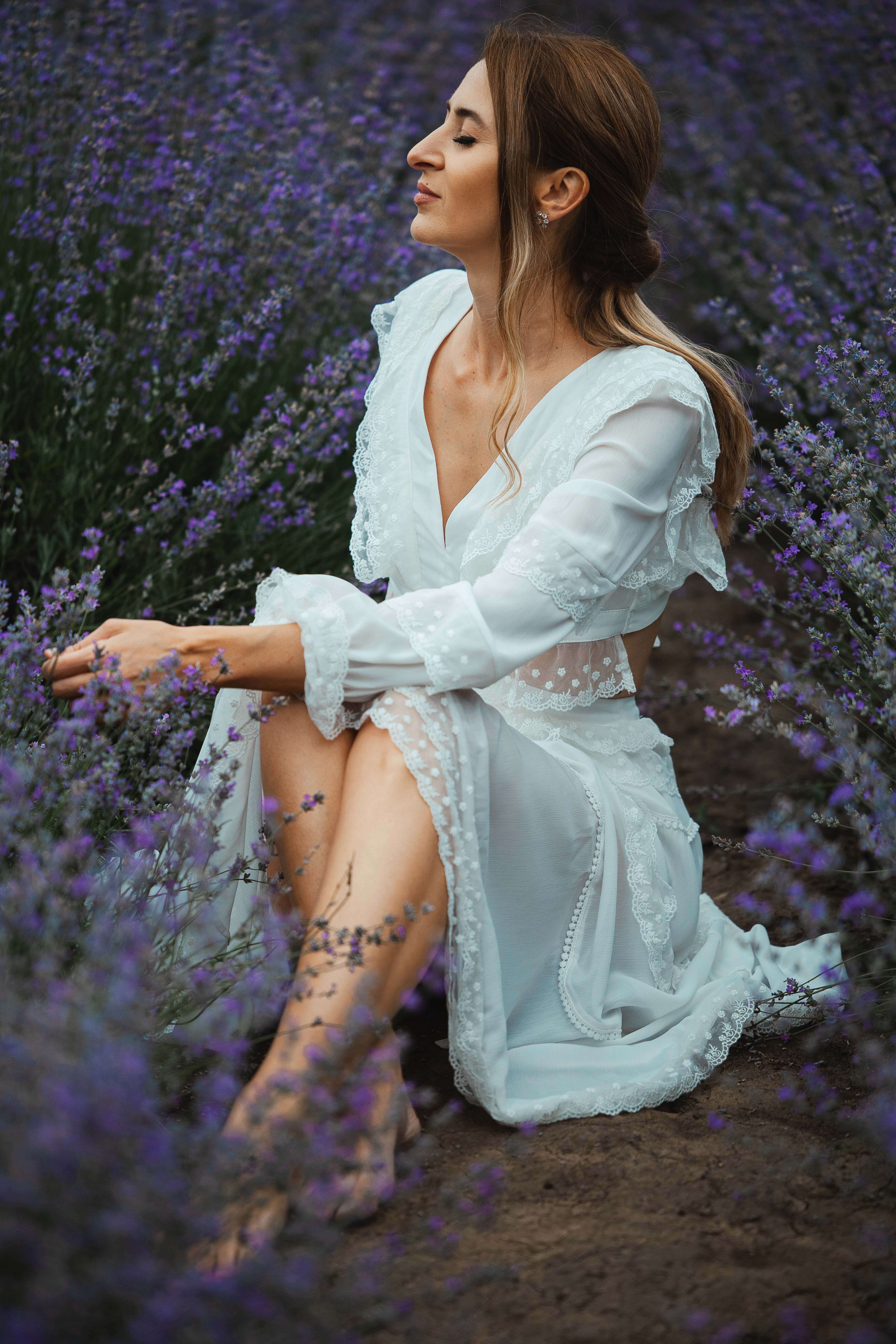 rochie alba midi dantela