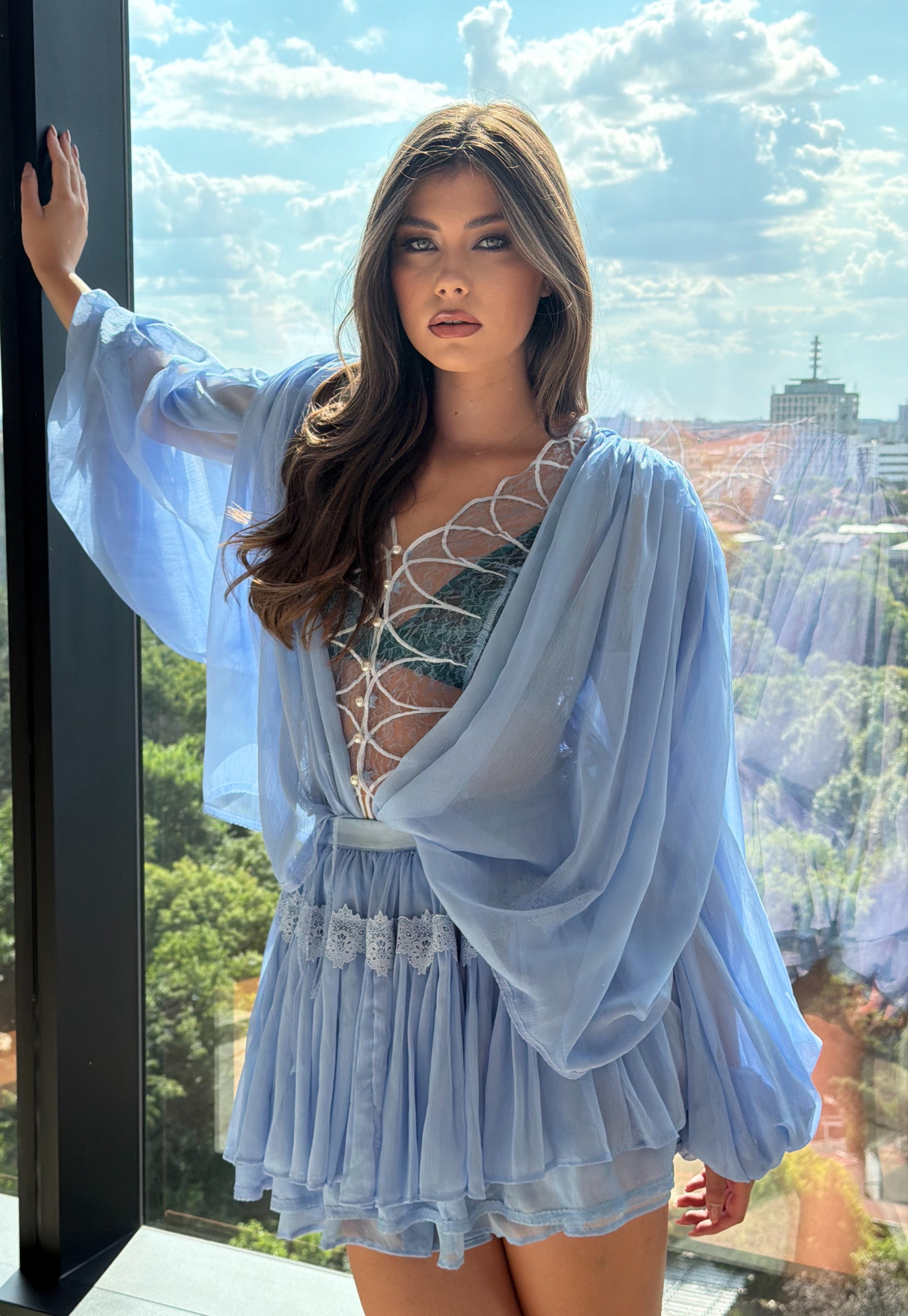Set  Bleu Ciel– Cămașă cu Mâneci Ample și Fustă Pantalon, Celestine