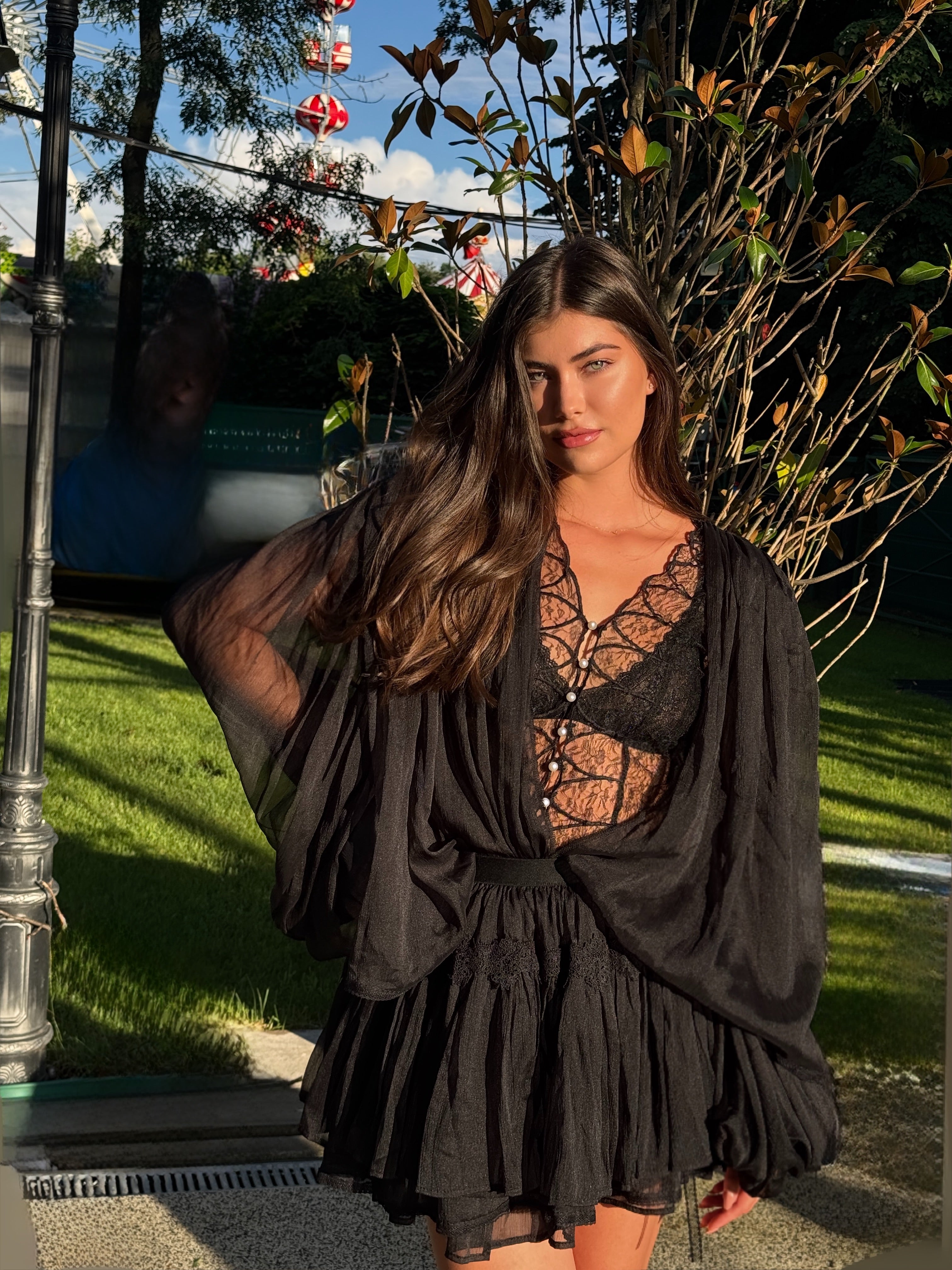 Set Celestine Black , Cămașă cu Mâneci Ample și Fustă Pantalon