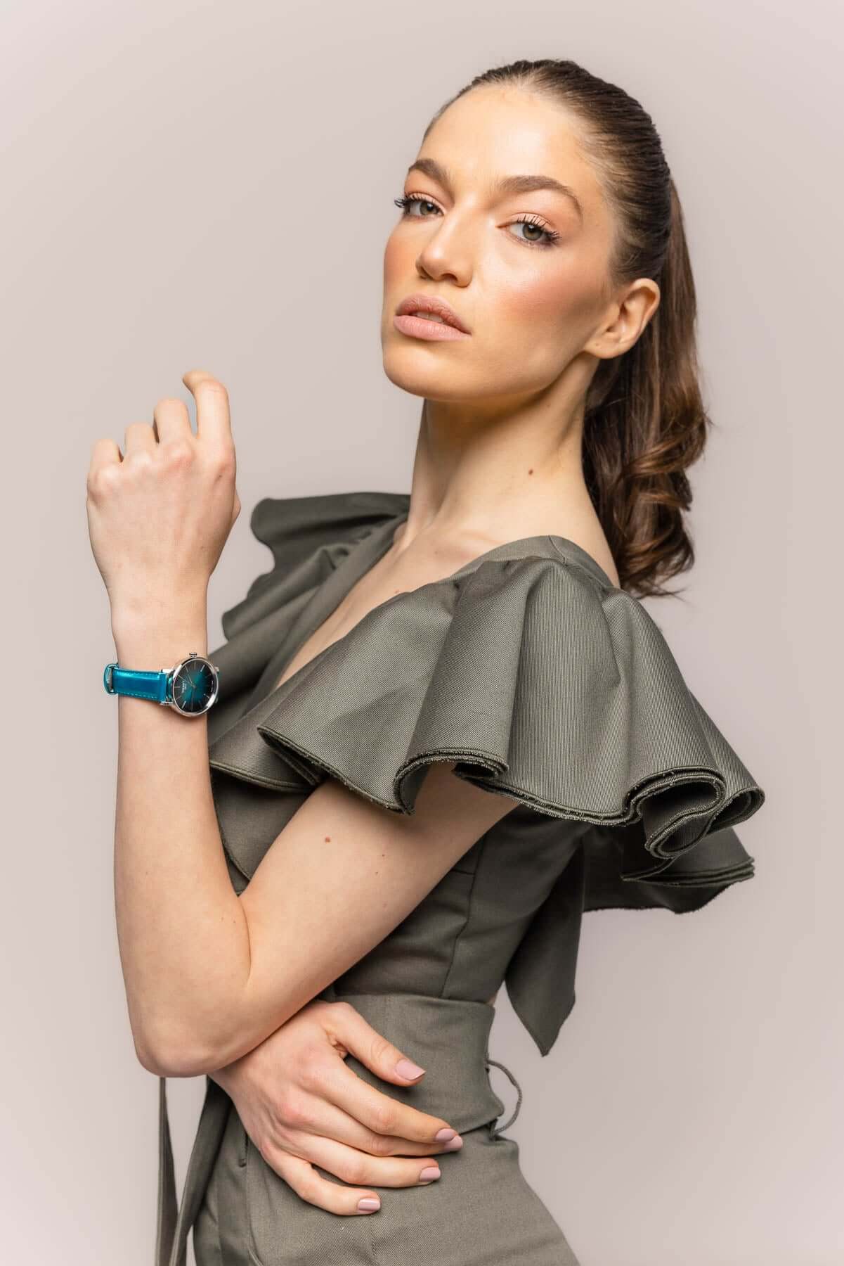 pantaloni verzii top verde kaki