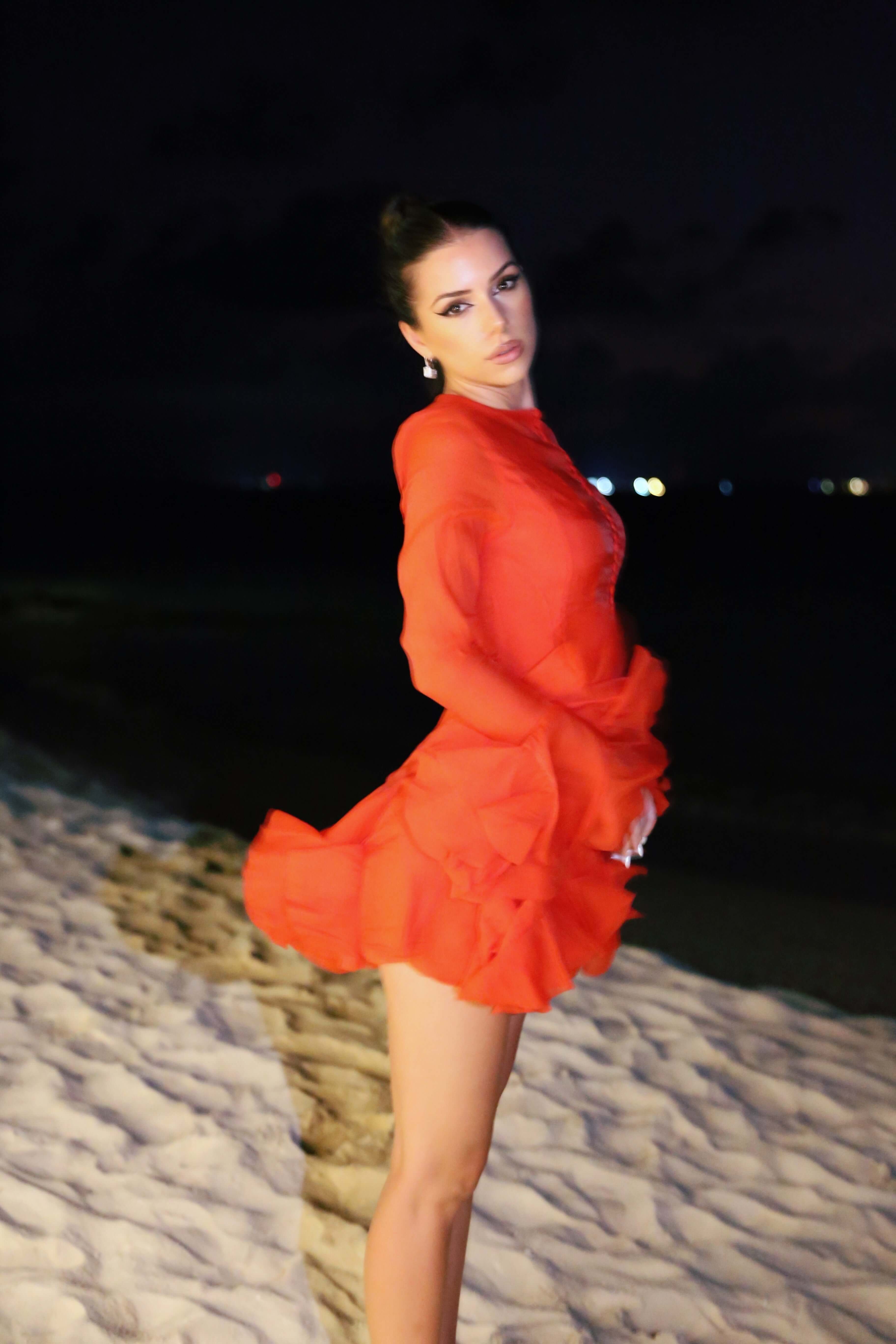 Rochie Mini Rosie cu Volane, Swan