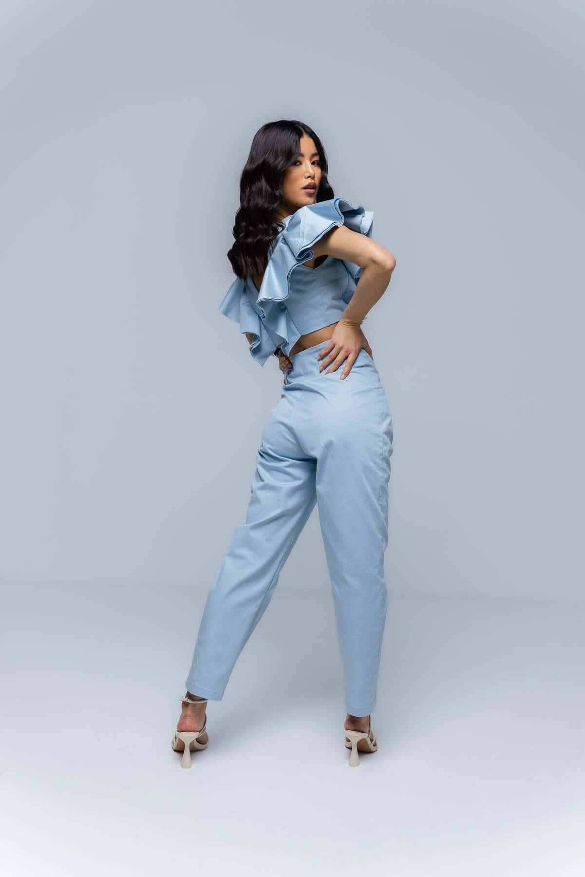 pantaloni albastri top albastru bleu