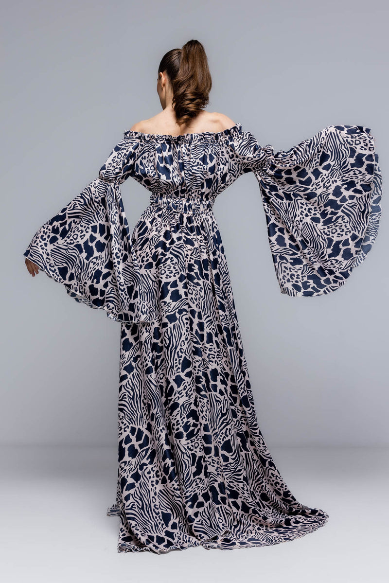 Paris De Boutique - Gown... printed linen gown with umbrella cut sleeve...  Materials used:- printed linen,georgette... #linen #umbrella sleeve #floral  prints #gown | Facebook