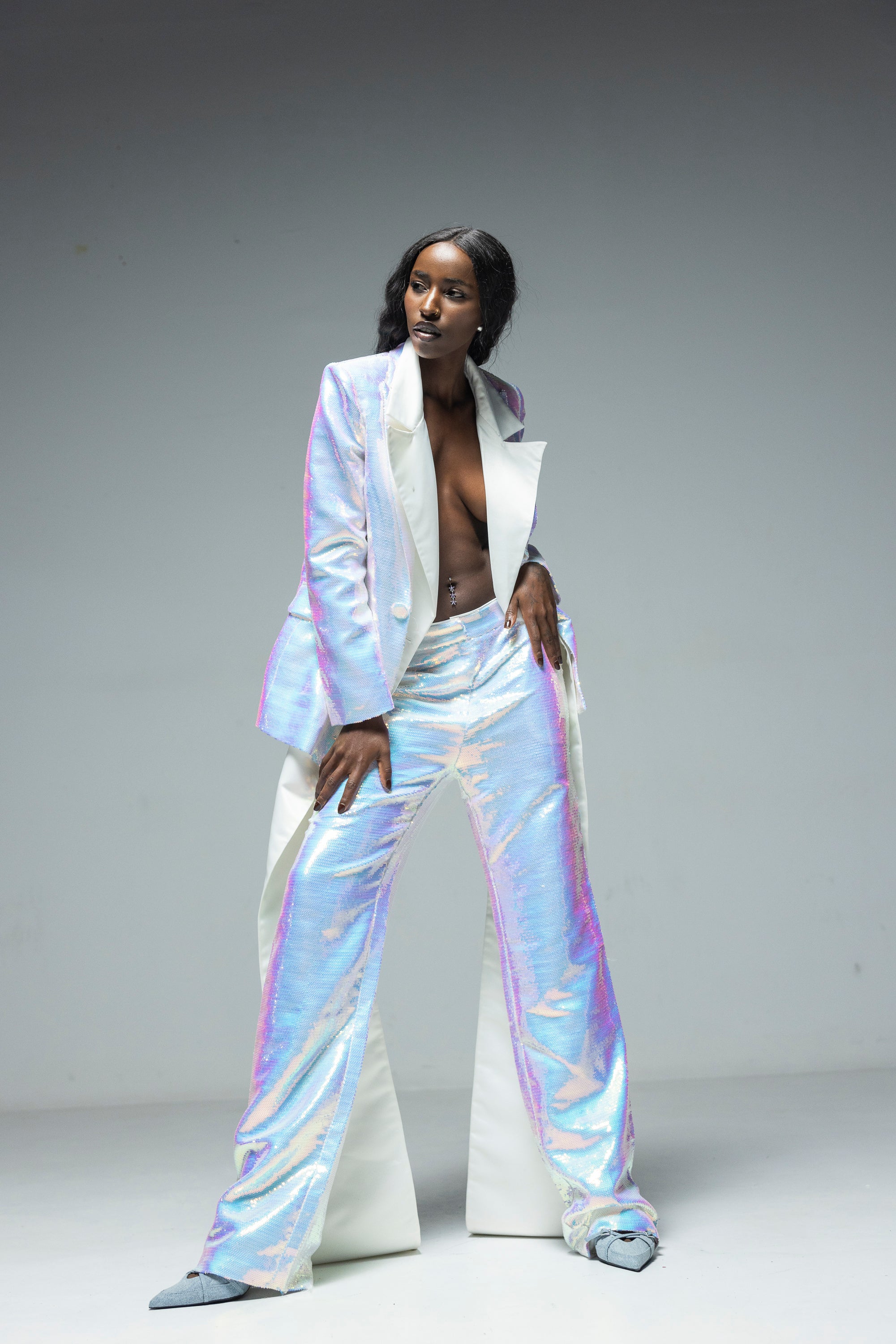 Elegant Women's Sequin Suit, Leo