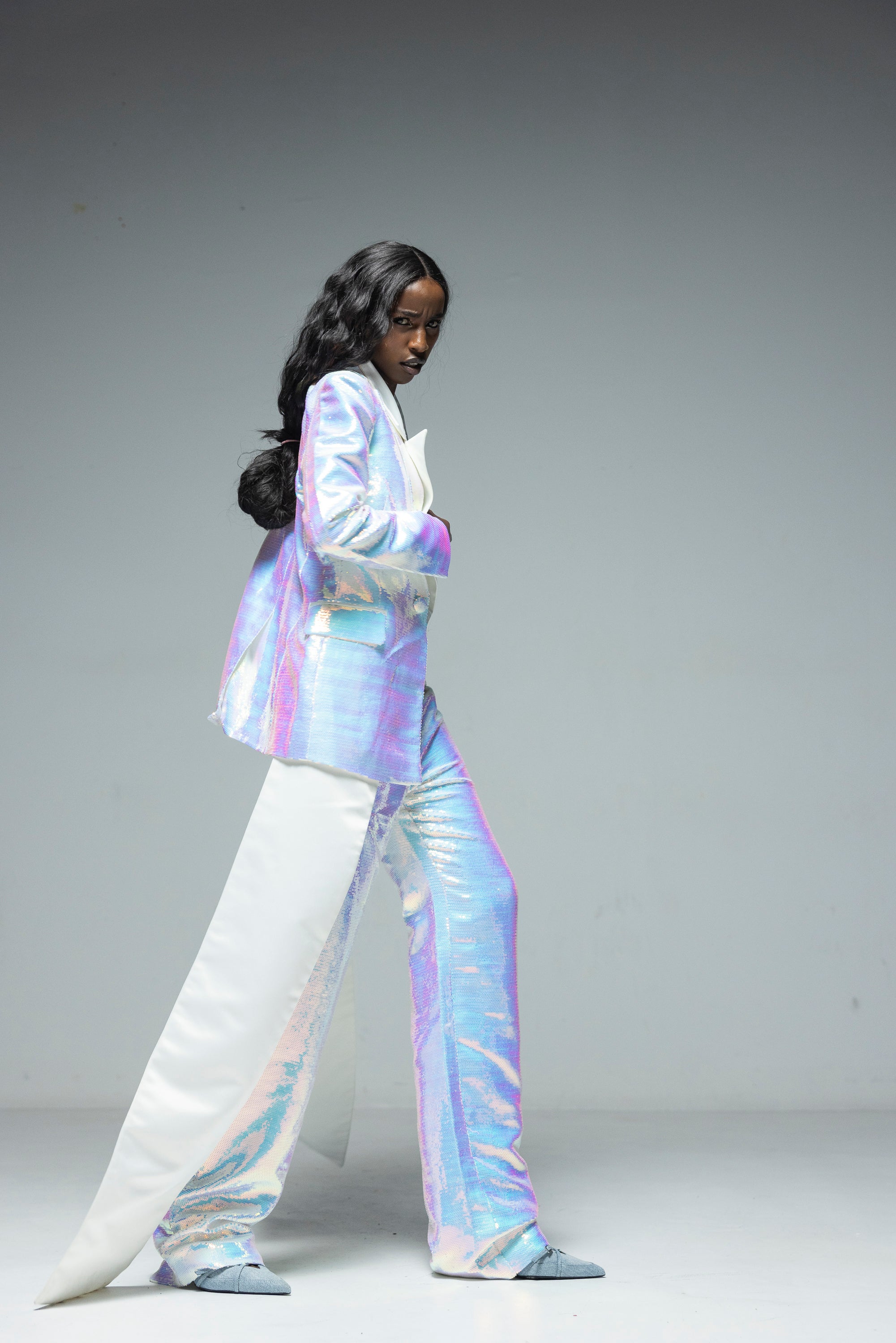 Elegant Women's Sequin Suit, Leo