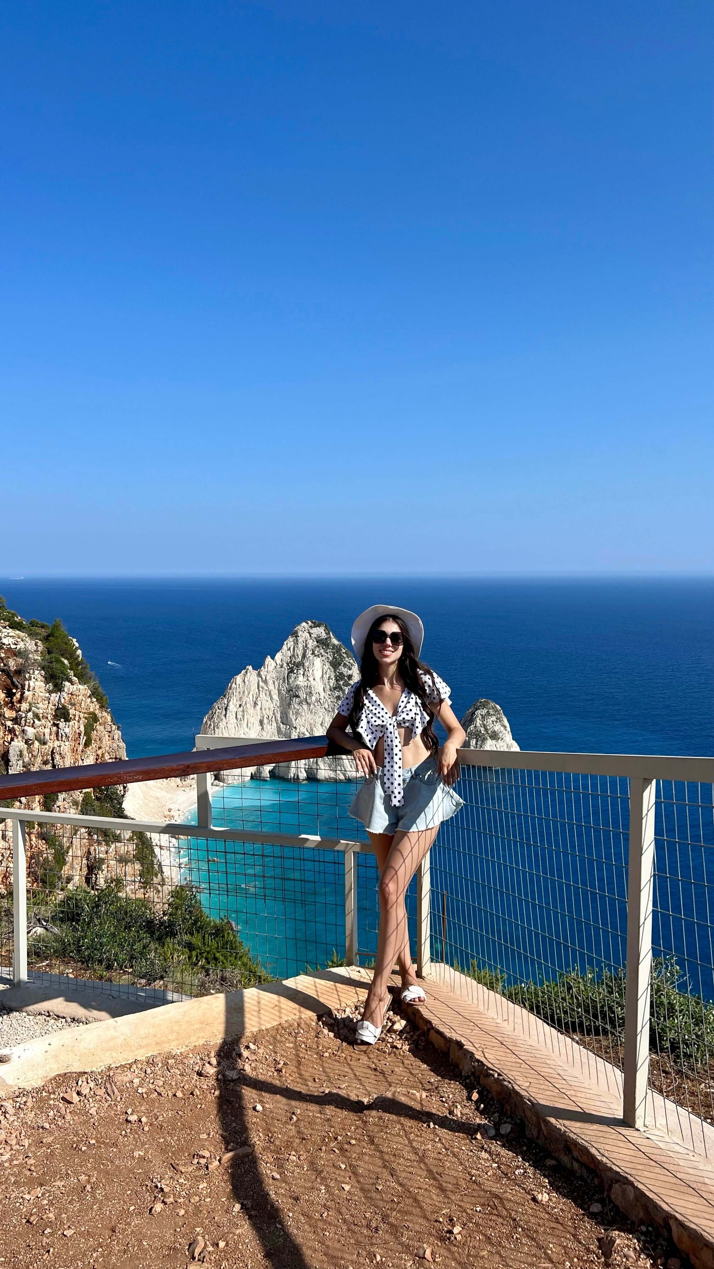 top alb buline negre