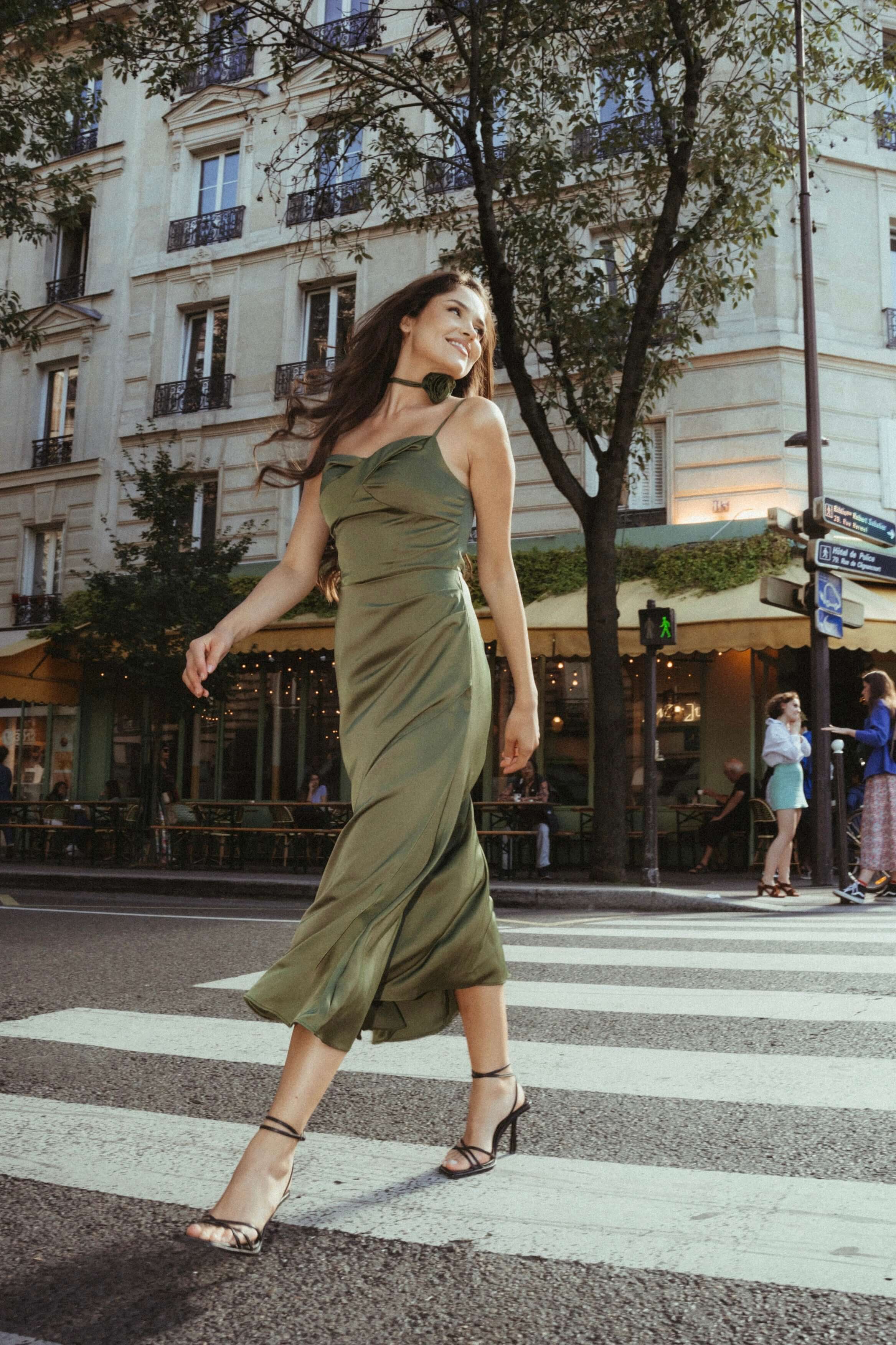 rochie verde kaki lunga midi mulata