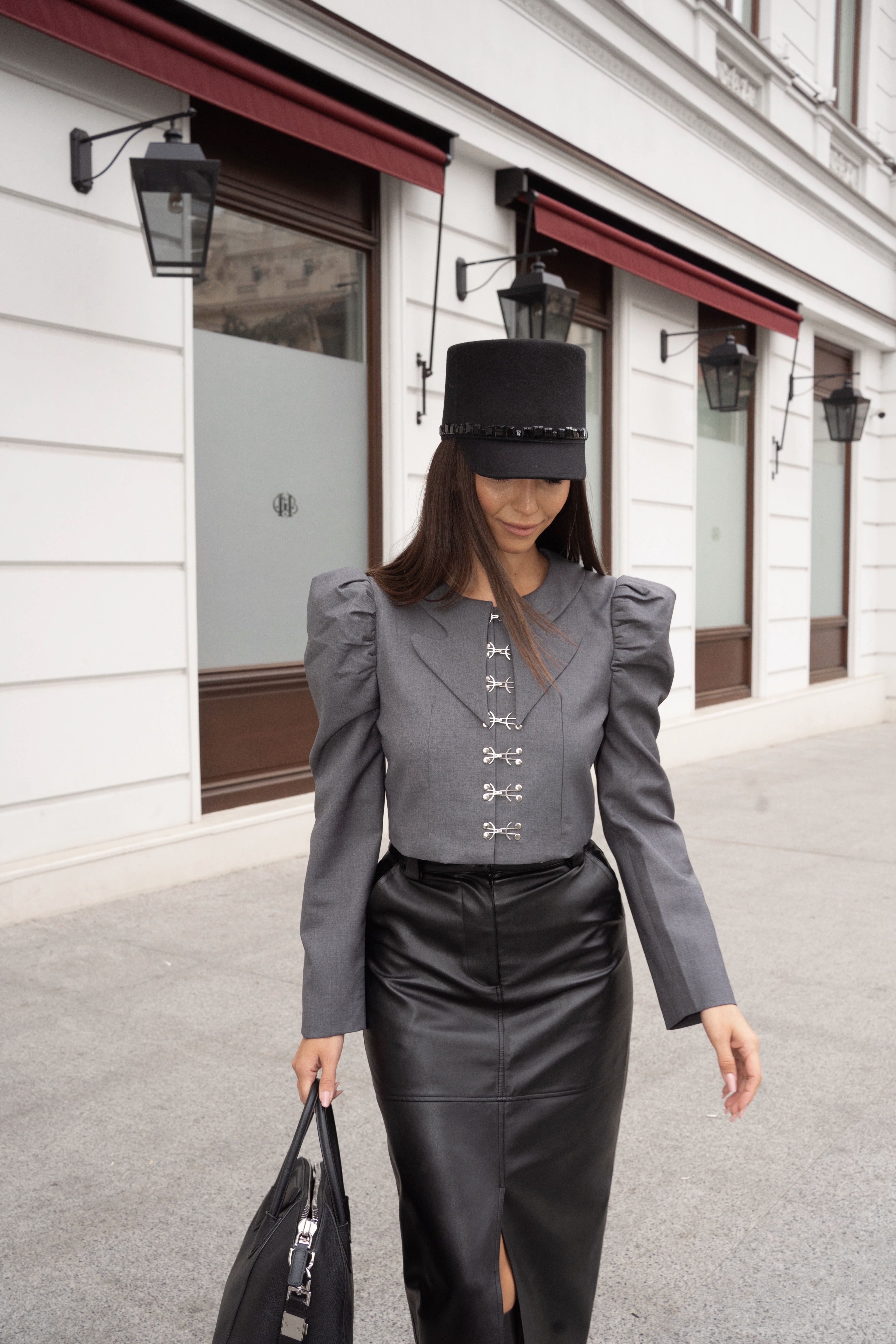 Costum cu Sacou si Fusta Tip Pantaloni, Gri, Niobe