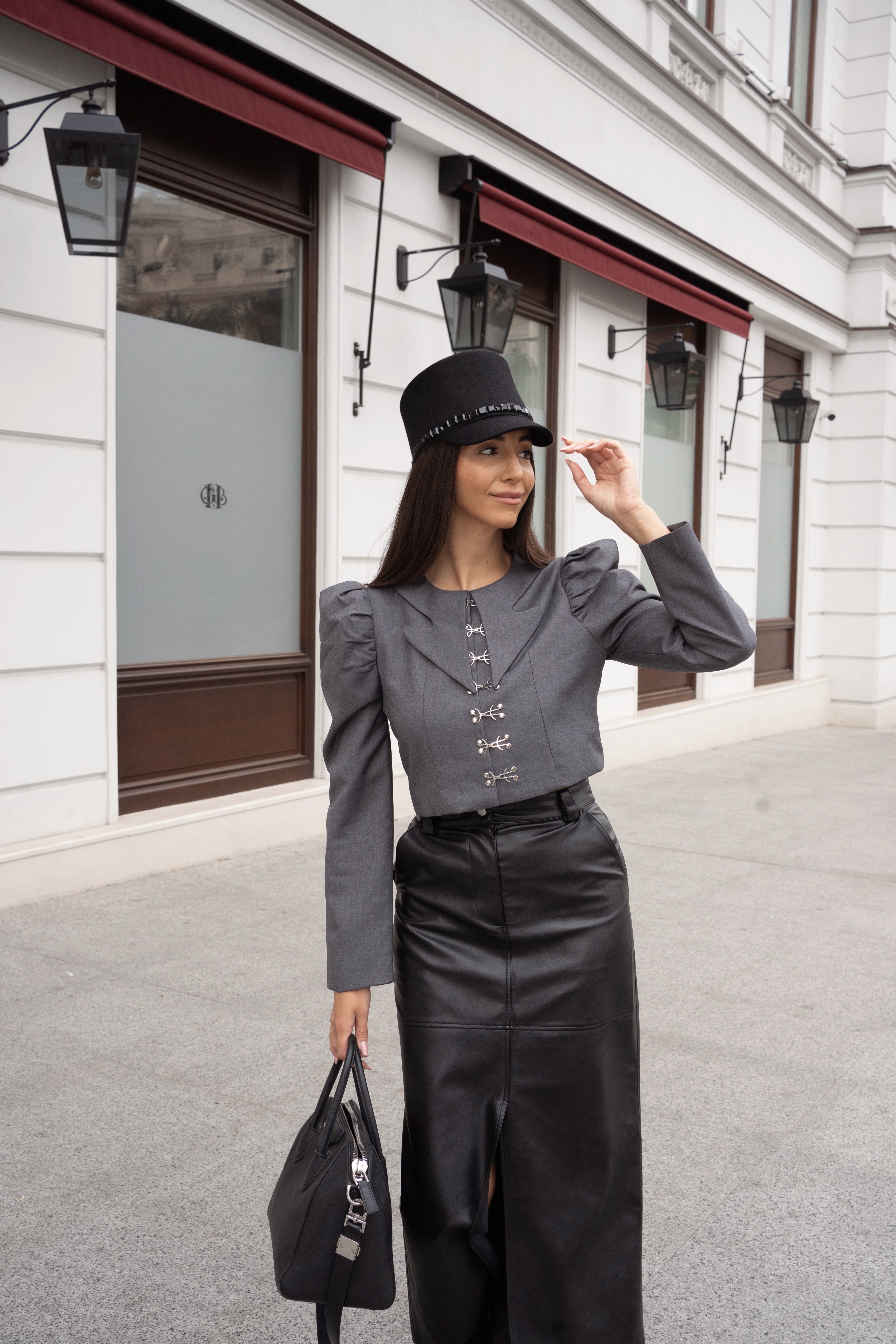 Costum cu Sacou si Fusta Tip Pantaloni, Gri, Niobe