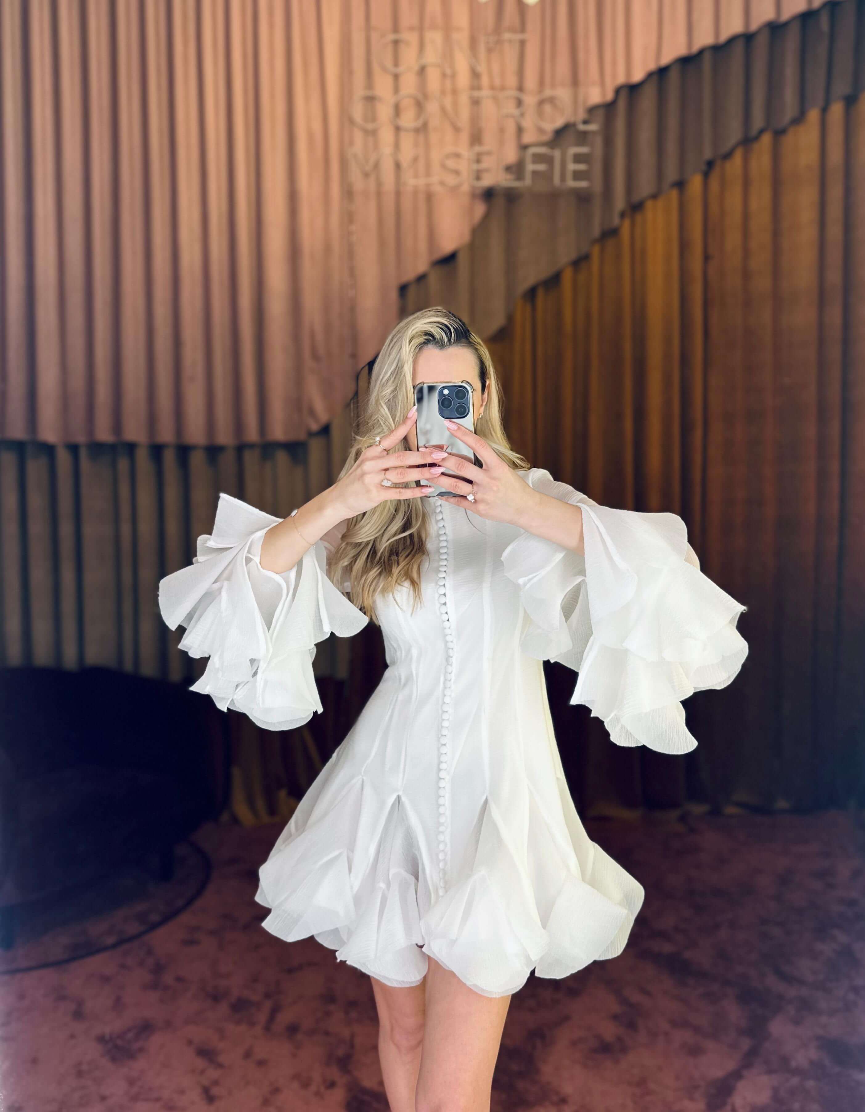 Rochie Mini Alba cu Volane, Swan