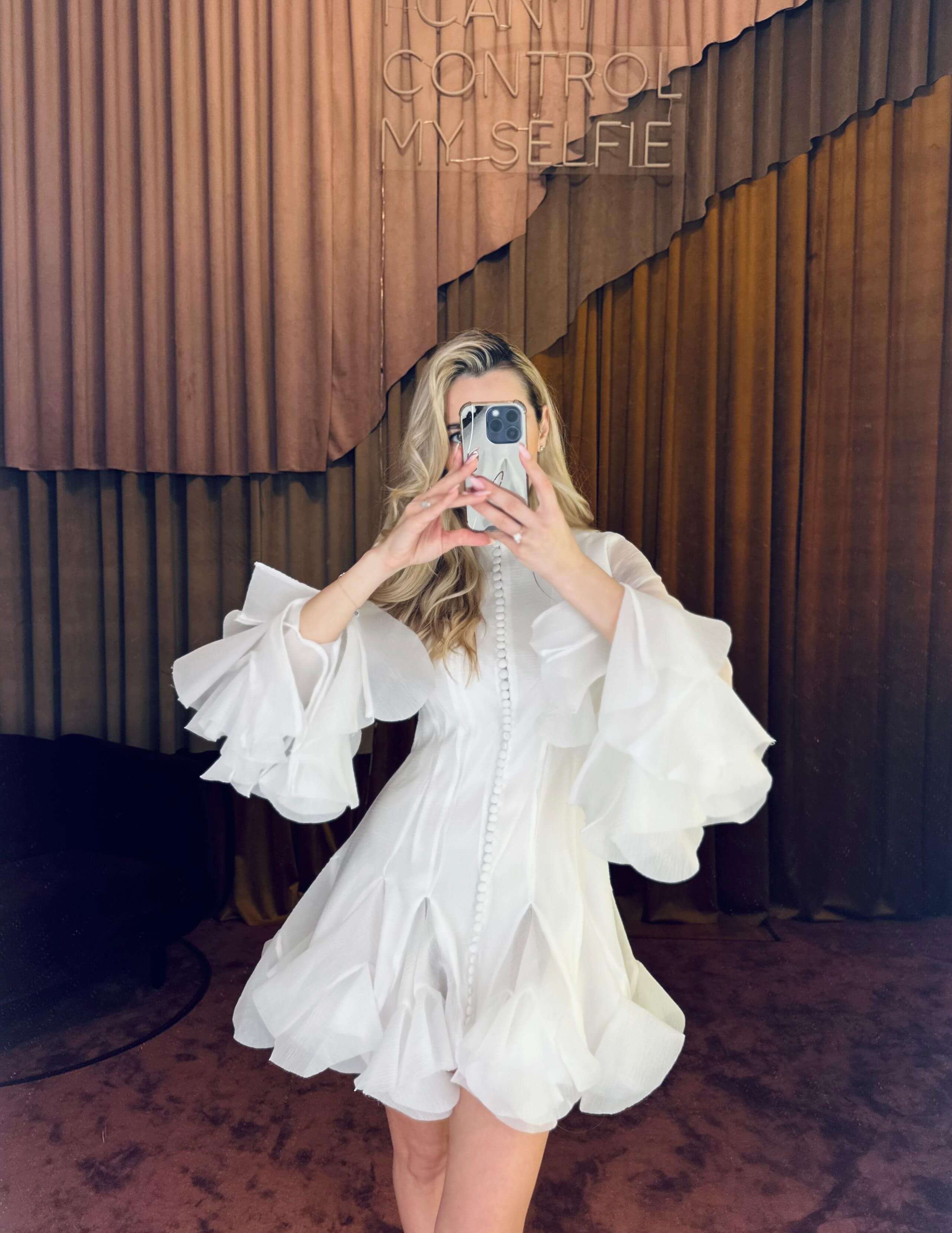 Rochie Mini Alba cu Volane, Swan