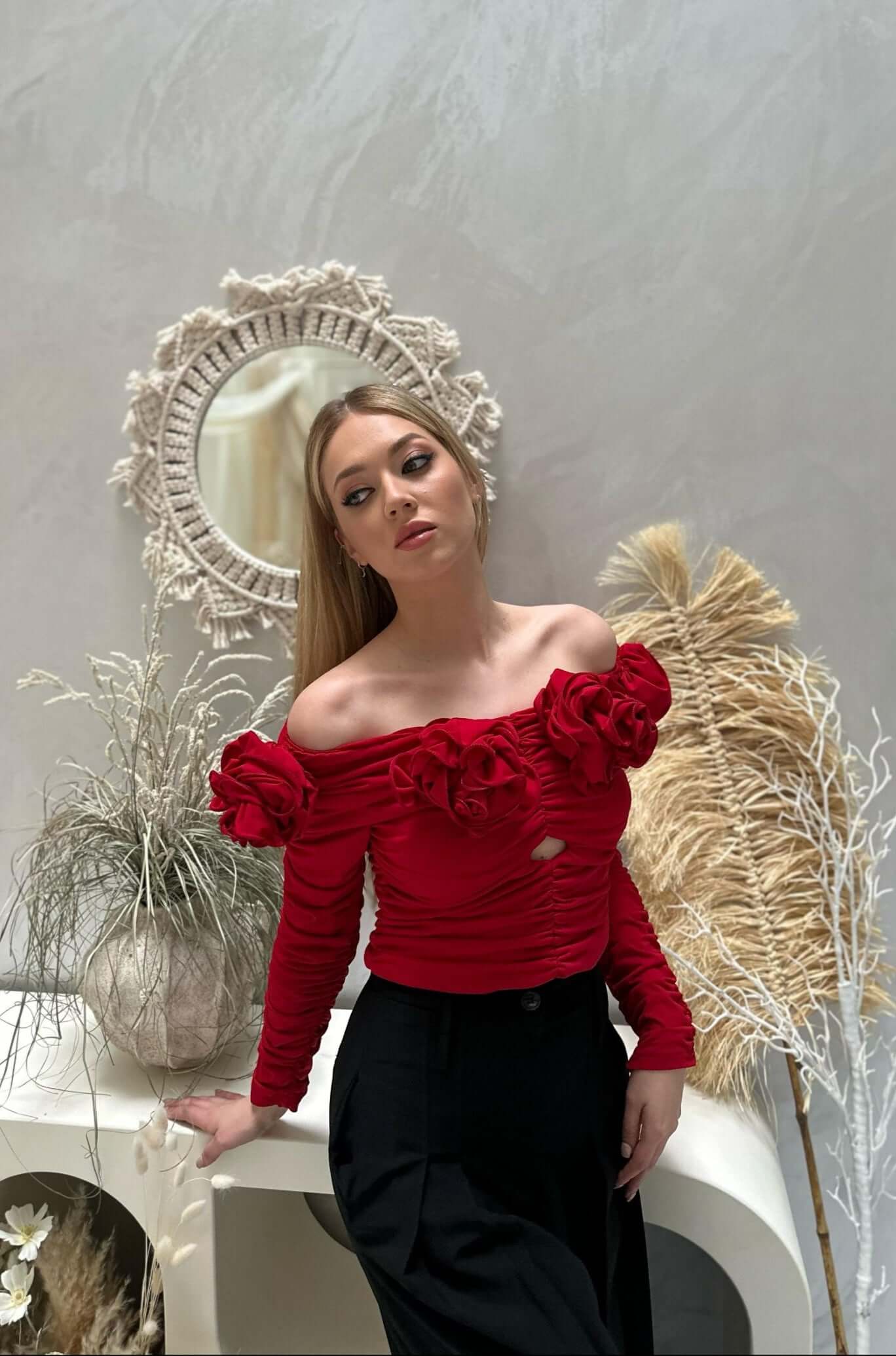 Top cu Trandafiri Supradimensionati, Rosu, Ruffles