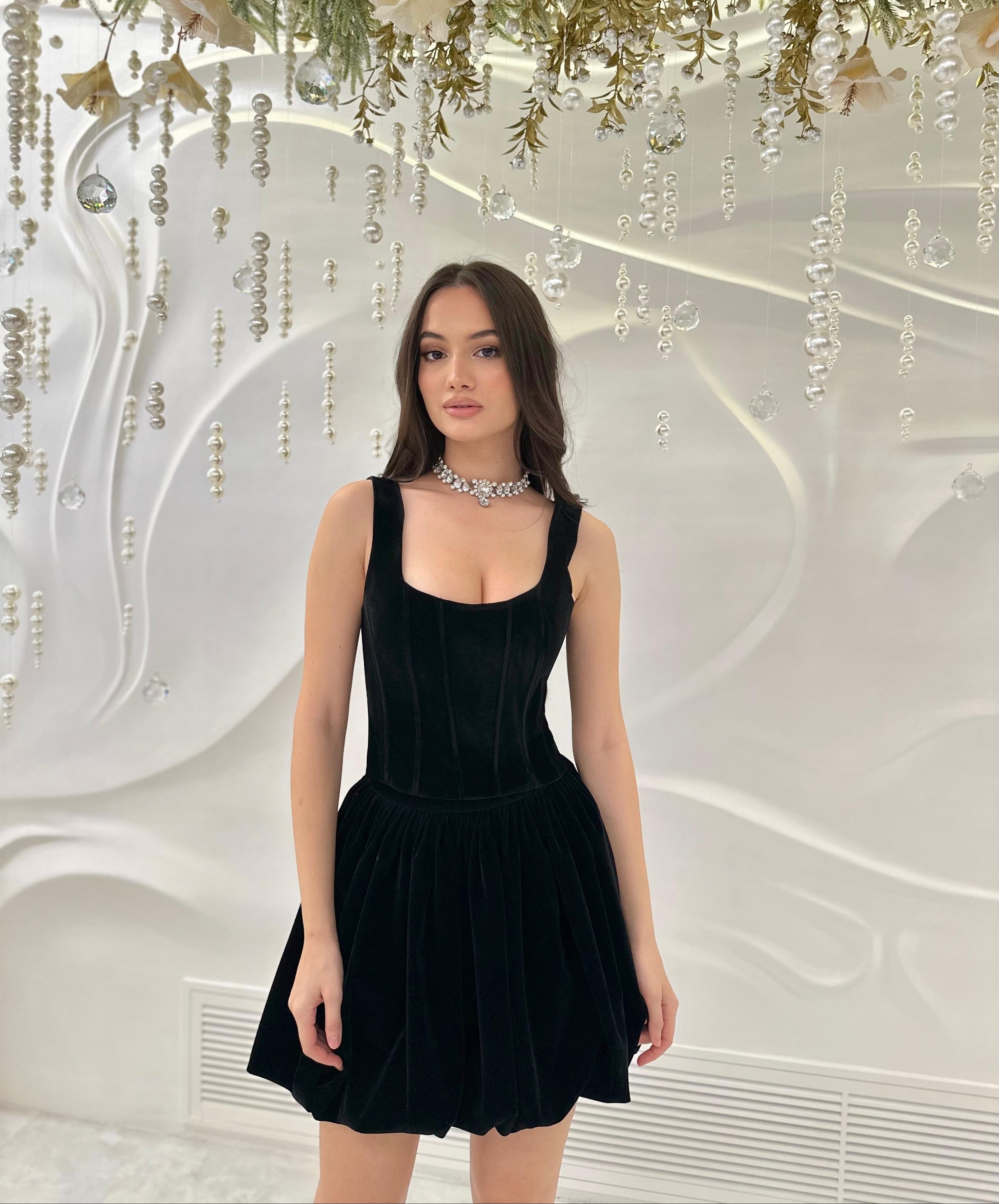 Fusta tip balon din catifea neagra,  Elara