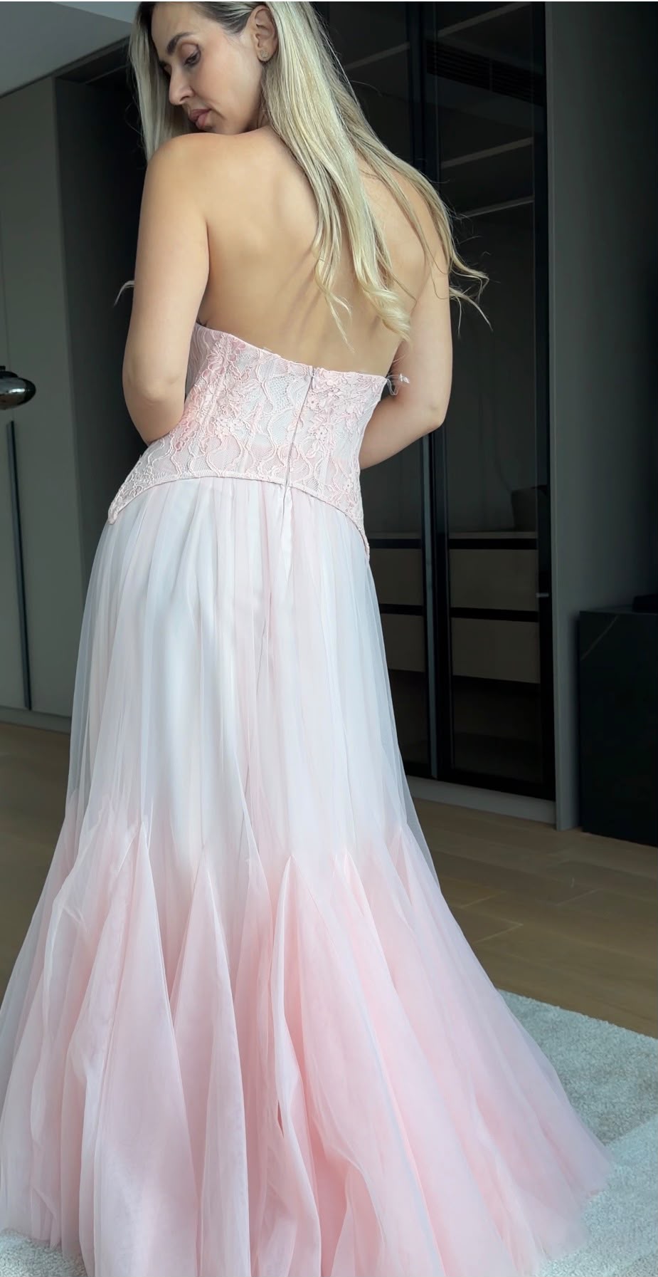 Rochie lungă elegantă  cu corset, din tulle și dantelă, Isabeau Poudré