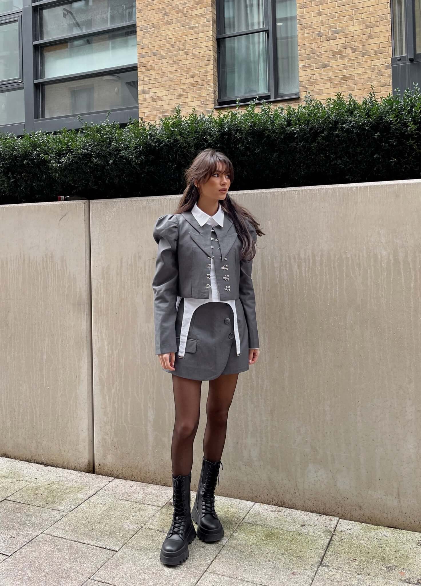 Costum cu Sacou si Fusta Tip Pantaloni, Gri, Niobe