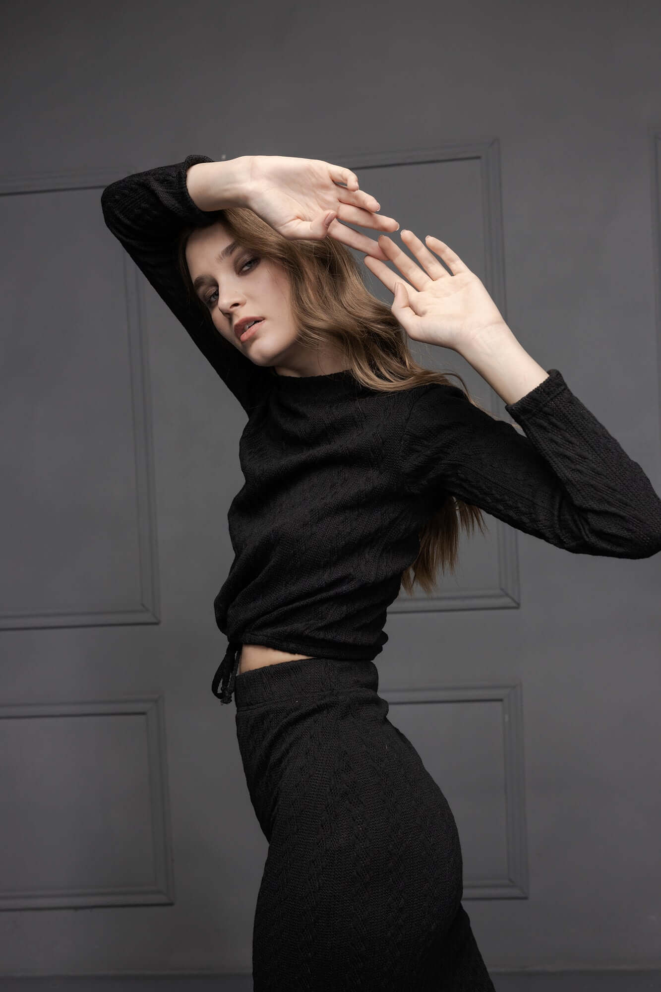 Set cu Top si Fusta Tricotat, Negru, Sindri