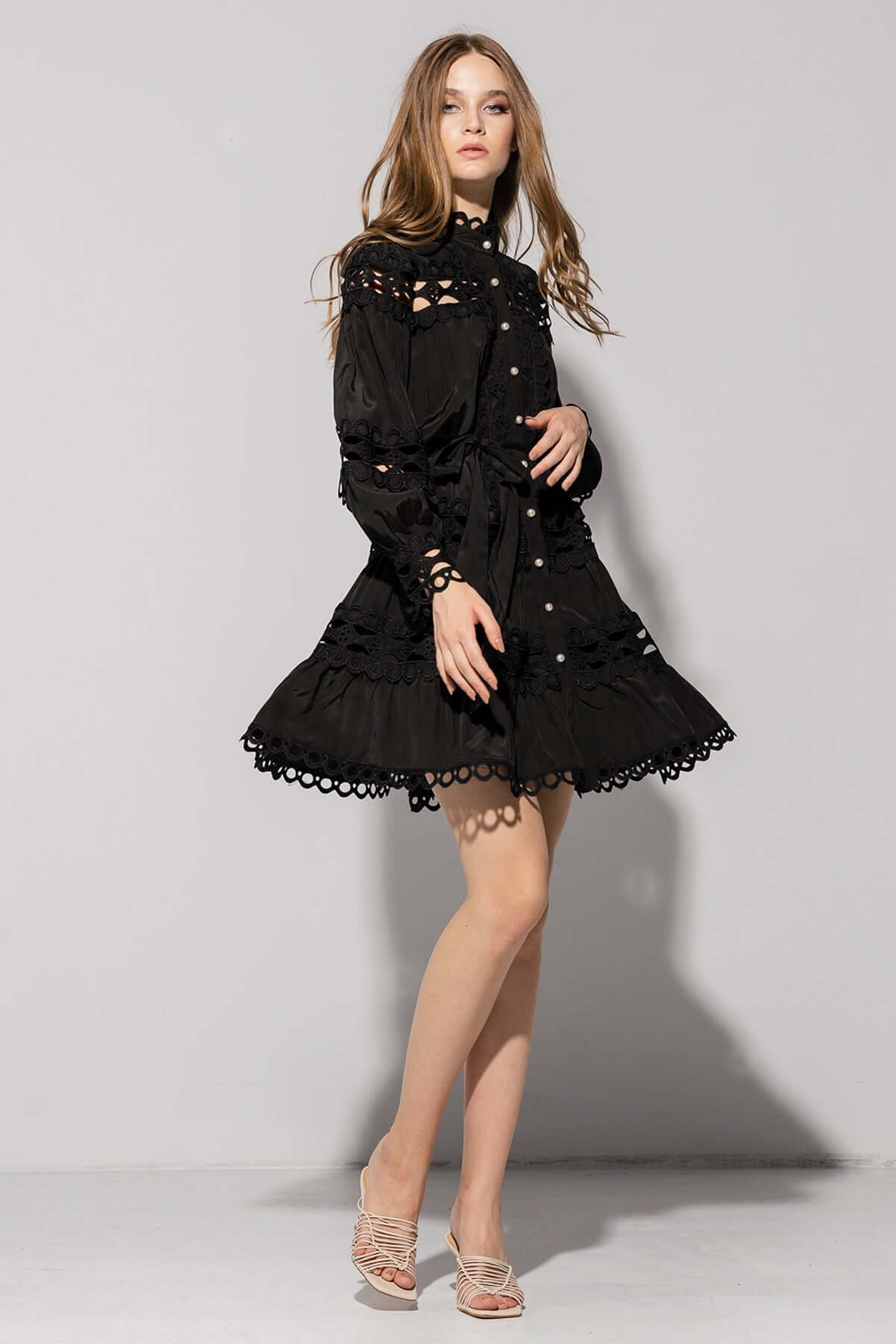 rochie neagra scurta broderie