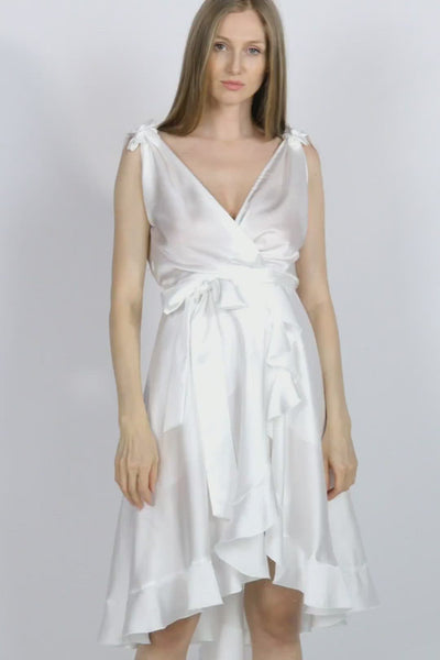 rochie alba vaporoasa petrecuta